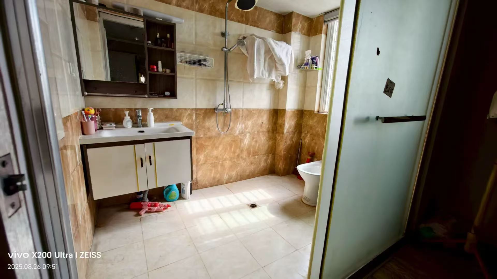 降价了，仙商附近，精装三房，边户单价4400，电梯9楼，实验二小老三中