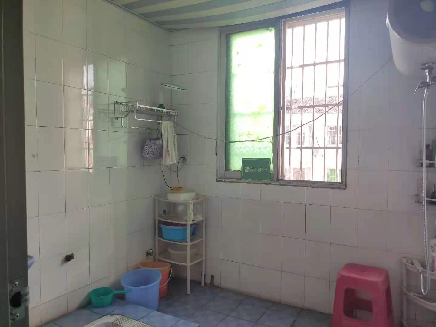 直降4万急售德政园布诺尼拎包入住三室两厅两卫距仙桃 一墙之隔步梯中间楼层