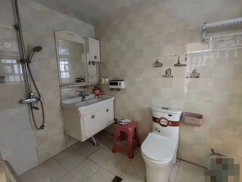 231，武商附近，浅水湾中央公园，电梯好楼层，老证，单价4700多，四房2厅，采光视野好