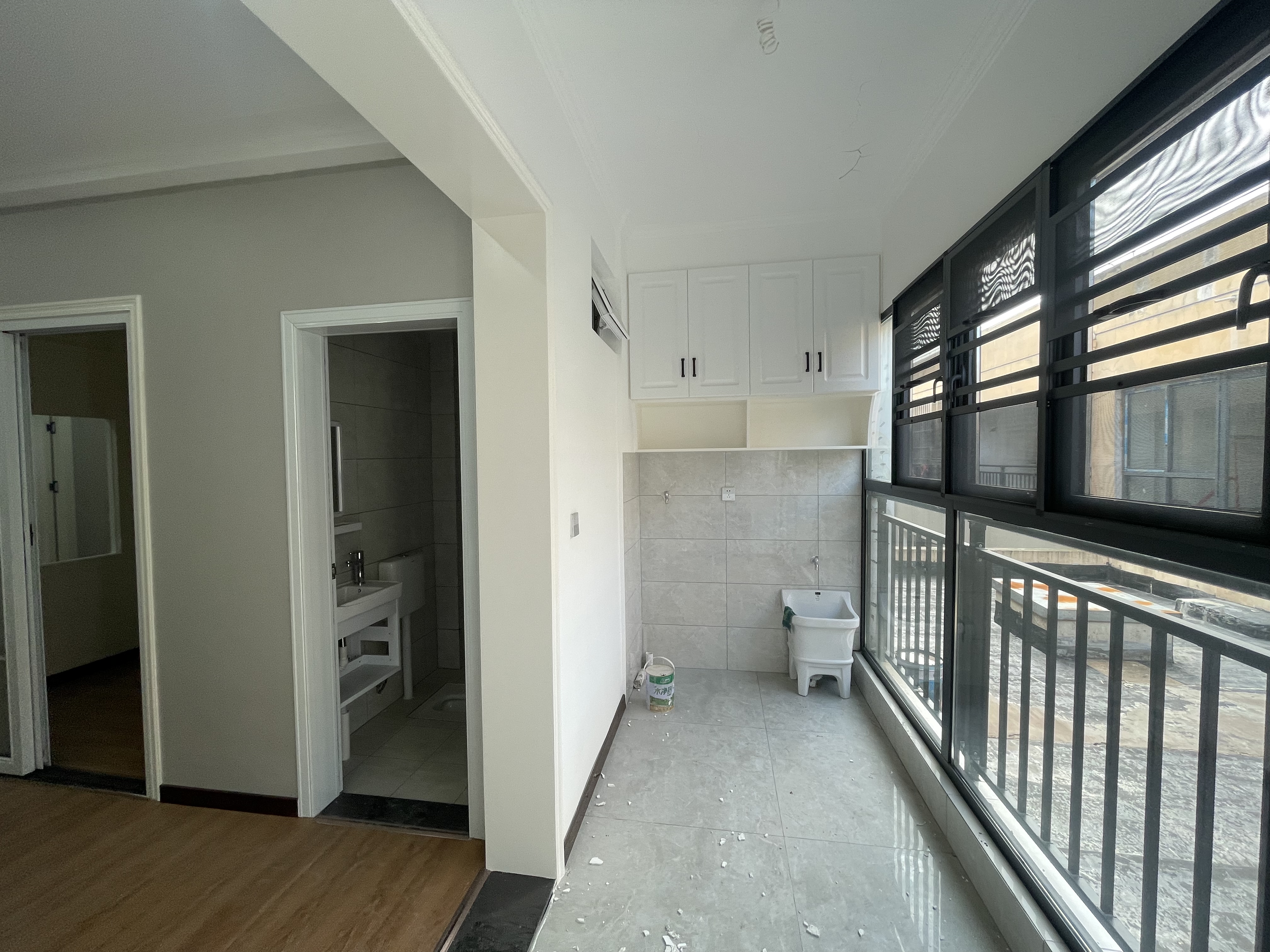 南城新区.汽车城公寓.复式.房东急售