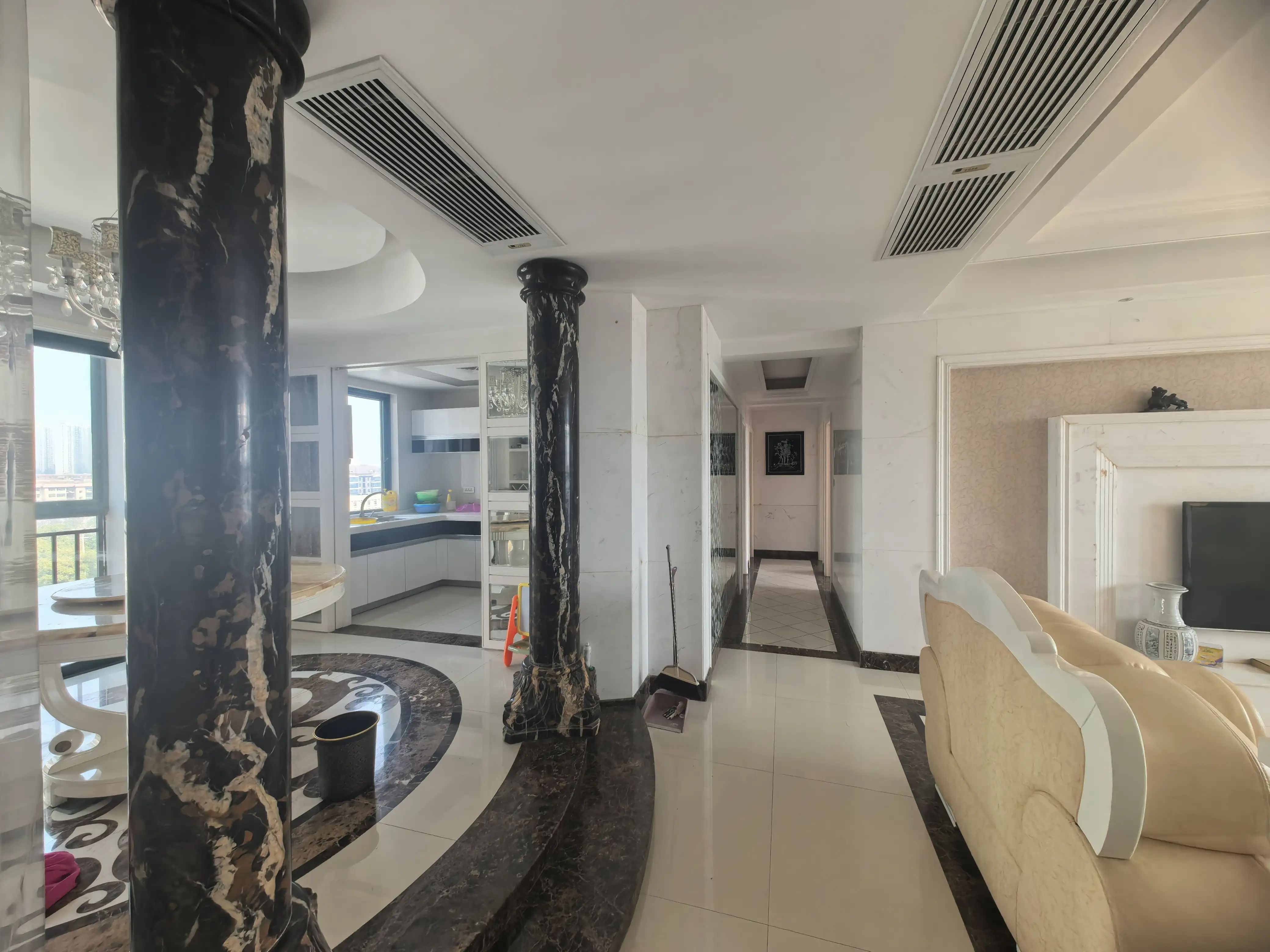 捡漏，德政金园，电梯好楼层，精装三房，证满二