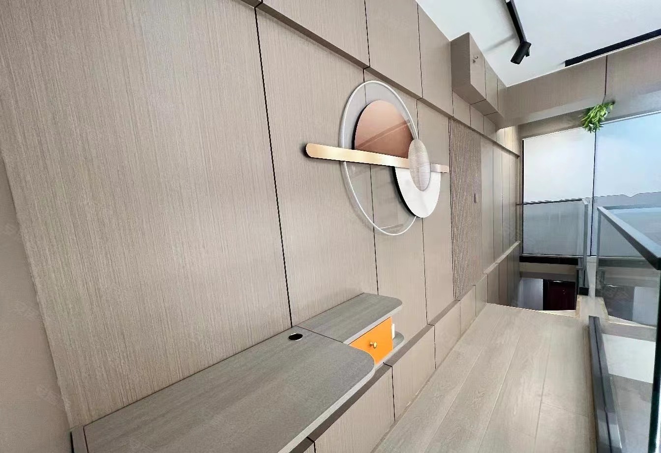 43，业主亏本出，城南，精装复式楼，全新装修，拎包入住