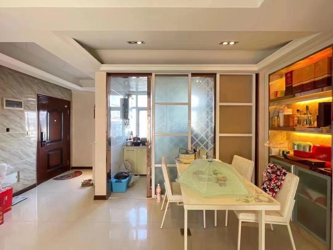 70，捡漏，纽芬兰，天下城市星座精装三房，主城区地段