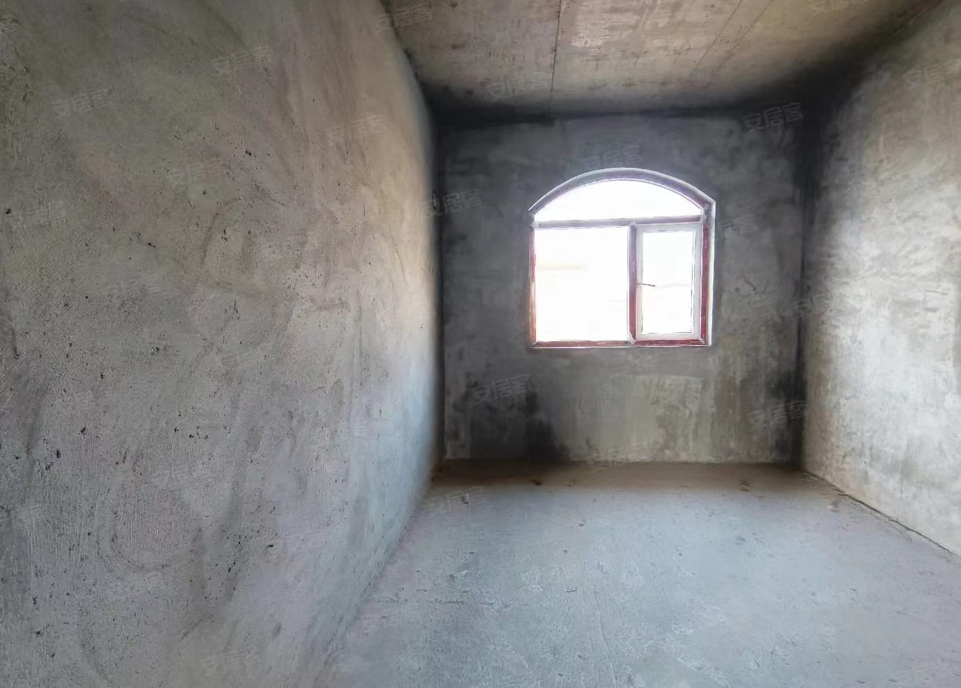 41，电梯小洋房，送车位，南北双阳台，户型采光好