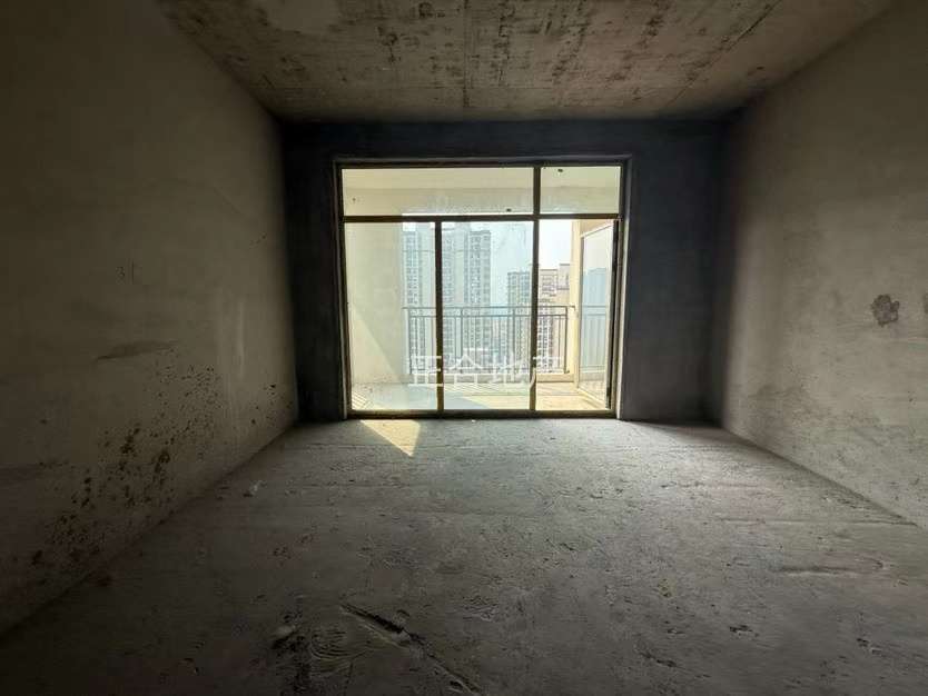 降价了，城南，蓝天新城，湖景房，大平层，单价6600不到，好的楼层，送2个地下车位，满二