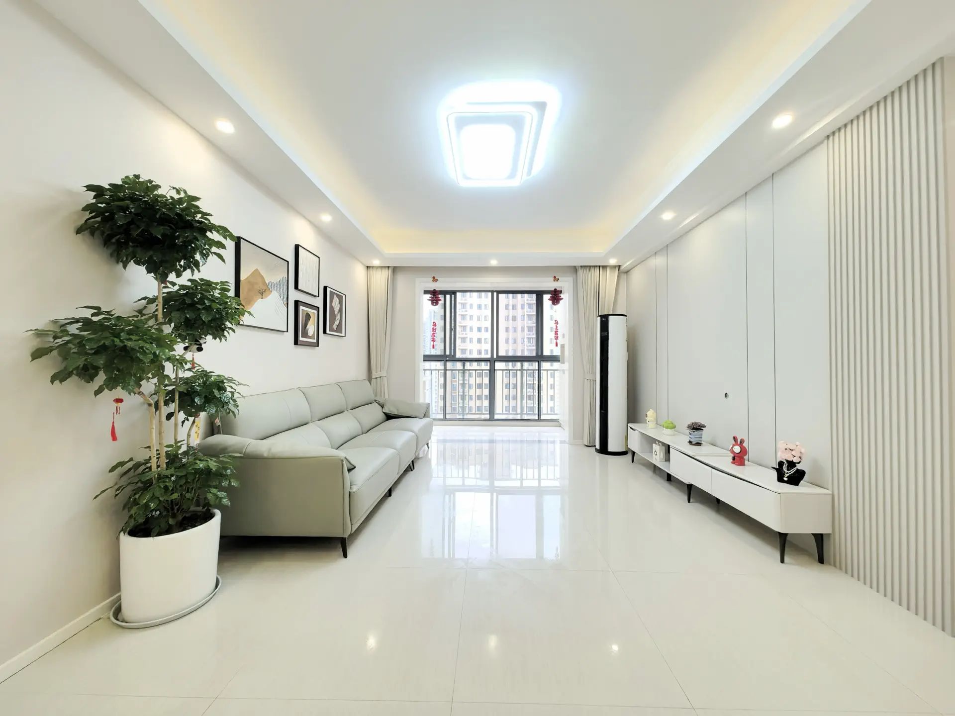 城南，森林国际城，新二中，几乎全新，精装三房，满二，好楼层