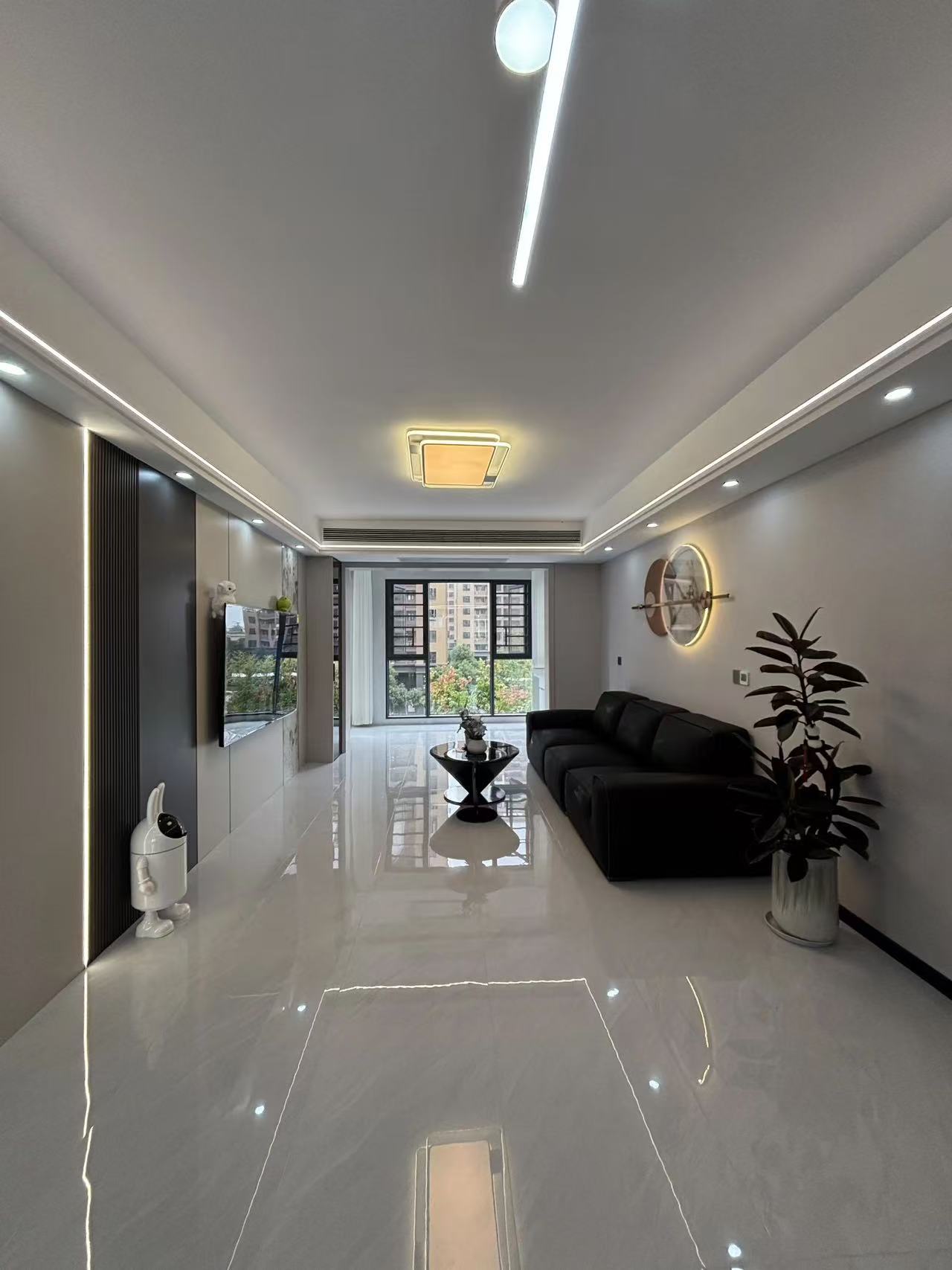 降价了，吾悦广场旁，沔阳天泽园，全新精装三房两卫，边户，证满二，送车位