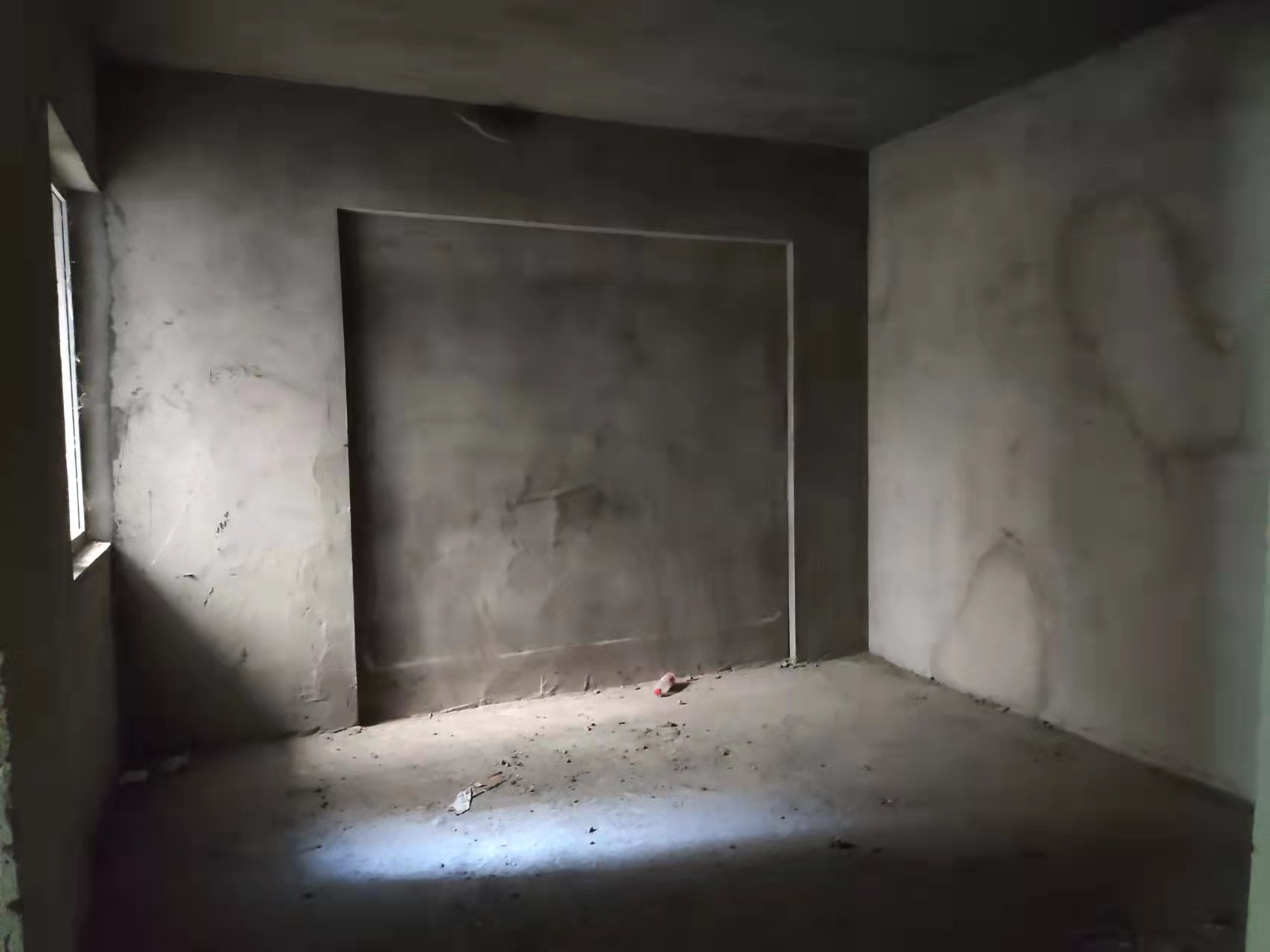 新三中门口元泰未来城毛坯三室两厅两卫城南毛坯现房