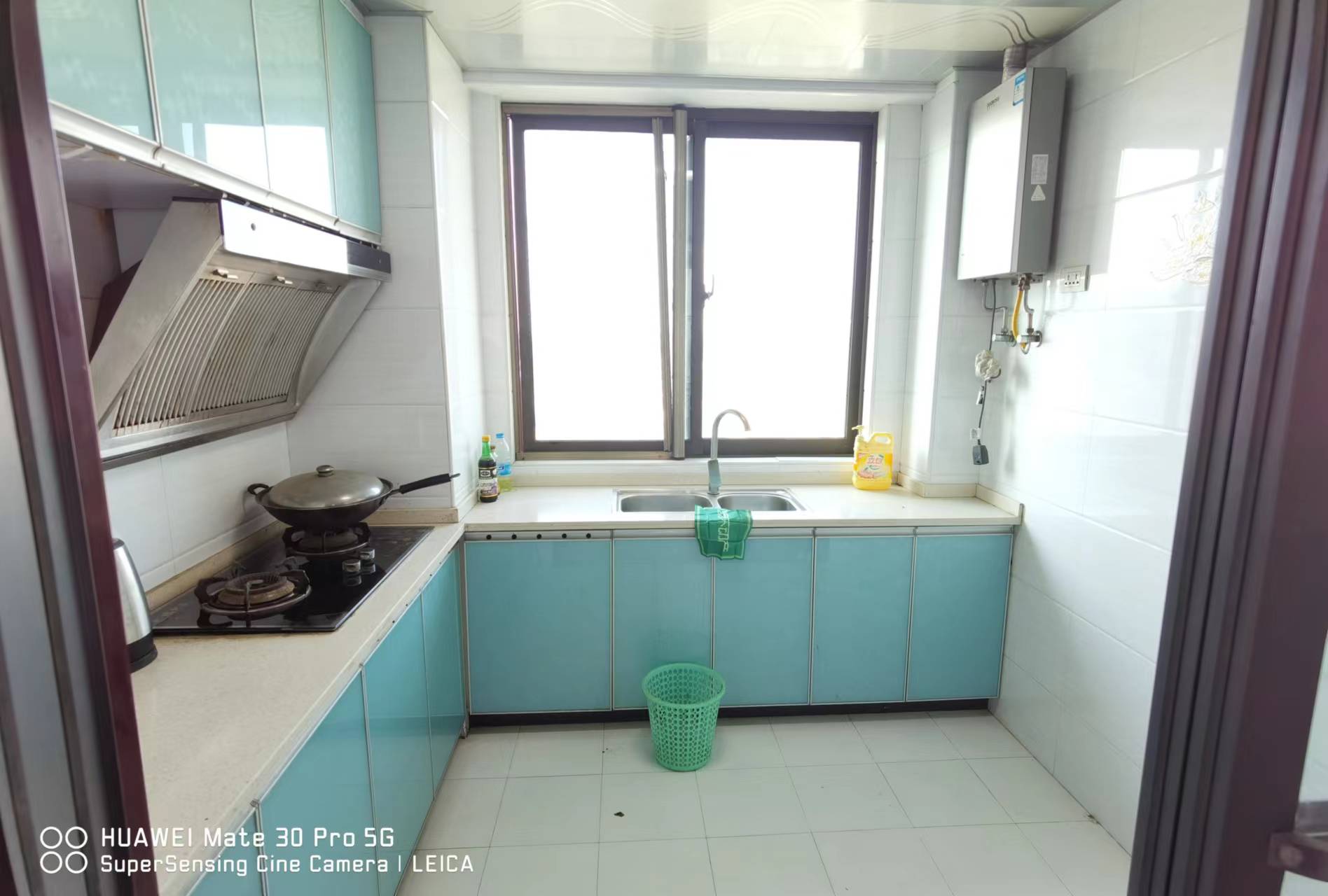 锦绣龙城精装四房南北通透看房方便小高层小区环境也不错出行也方便