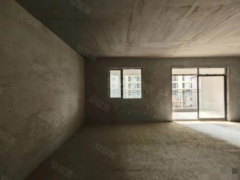 261？捡漏，吾悦旁，新城名都，次新小区​，单价5400边户，大4房，​大阳台采光好，南北通透