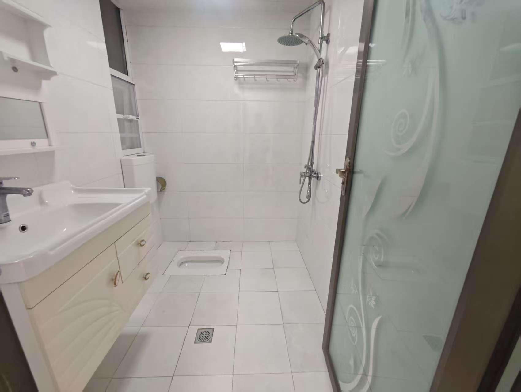 捡漏，仙下河旁，电梯小高层，边户，好楼层，精装3房2卫，单价3800+，满二