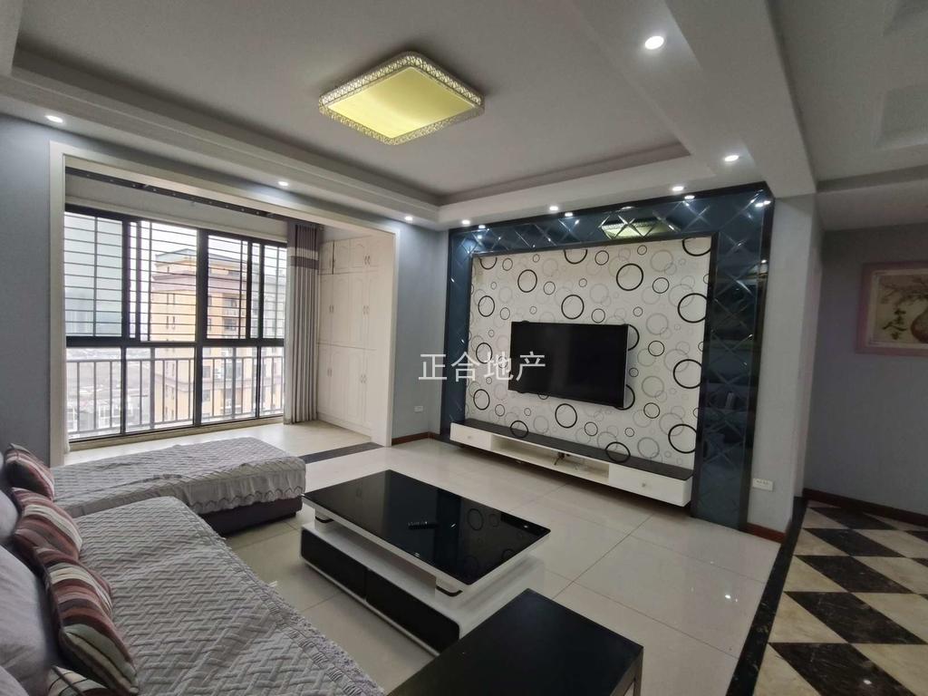 房东诚心出售，城南，元泰未来城A，精装三房，单价4800，速度捡漏