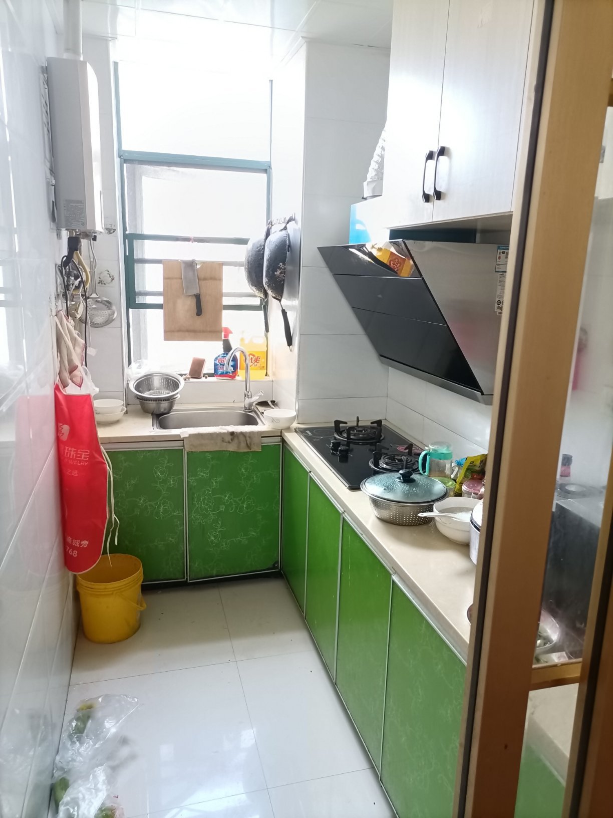 新城壹号精装小户型，拎包入住，证满两年