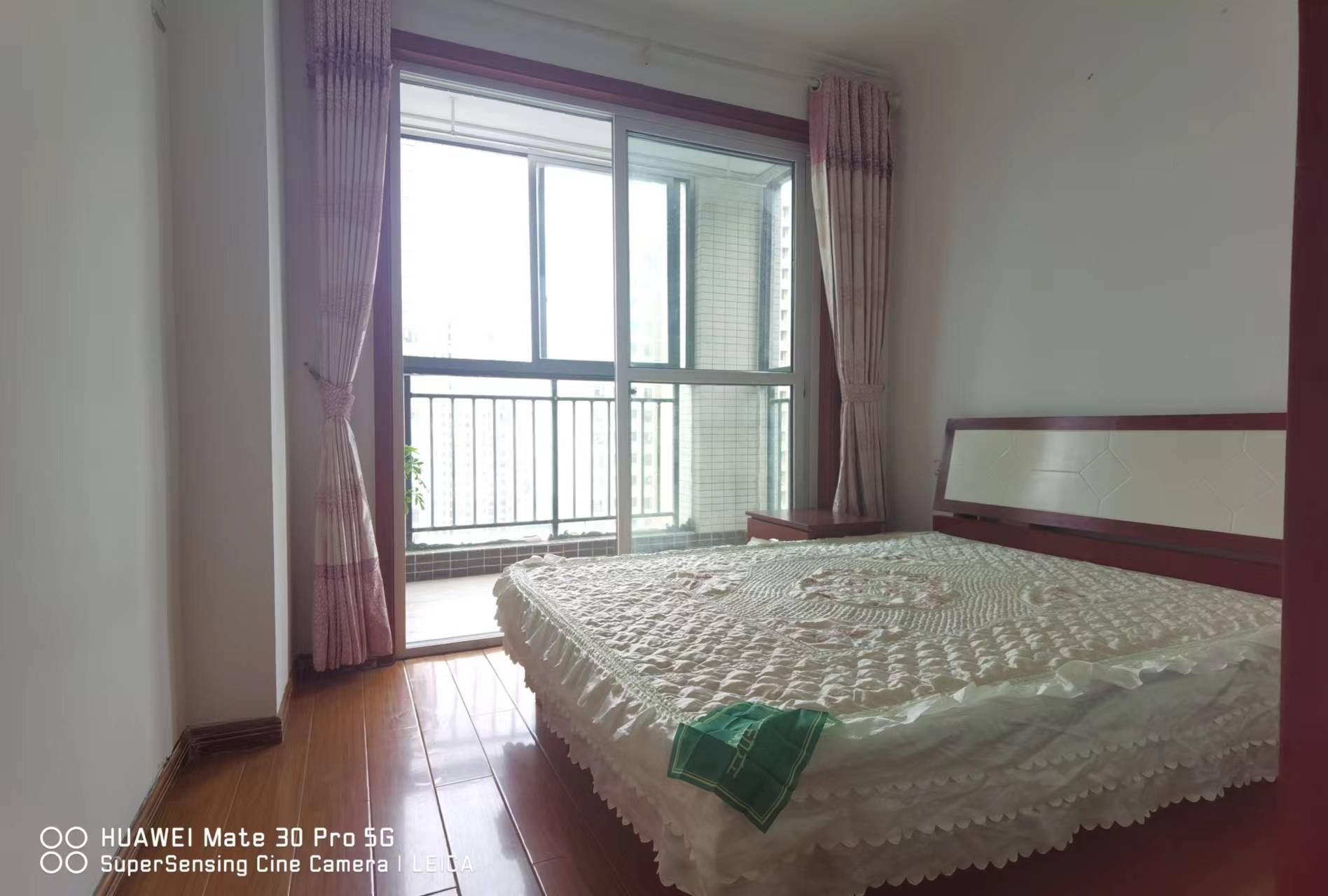 和合国际北区精装三房中间楼层拎包入住看房方便业主诚心出售