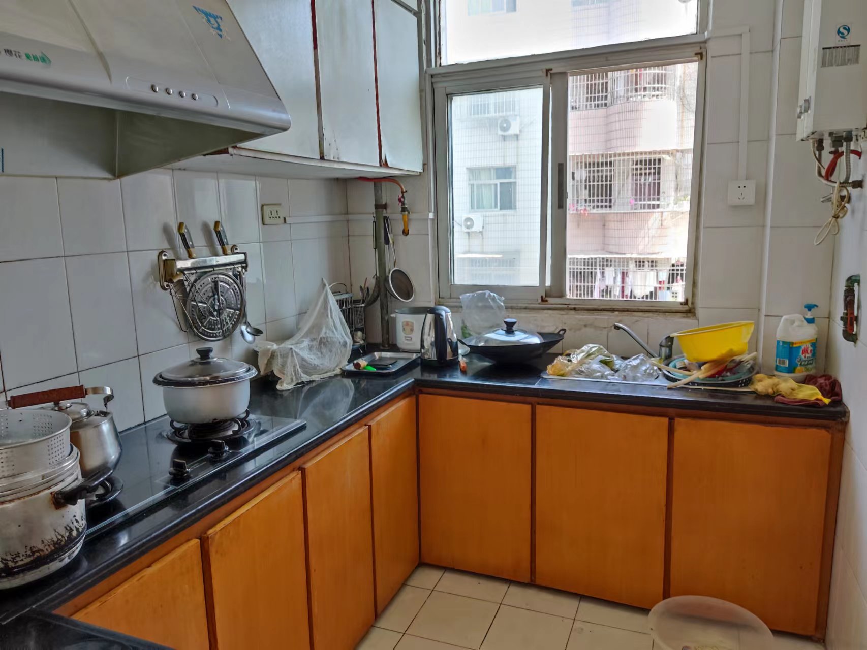 复州花园精装修步梯5楼两证齐全税费少价格可谈