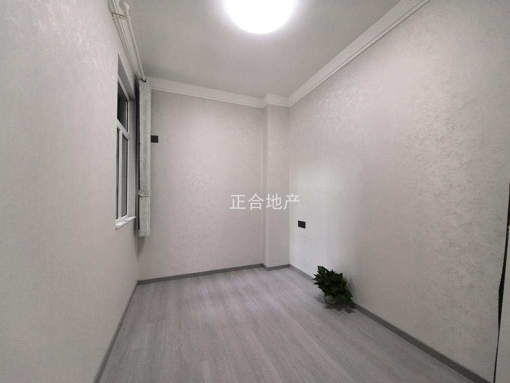 城南，天诚缘，总高17洋房，精装三房，好楼层六楼，证满二