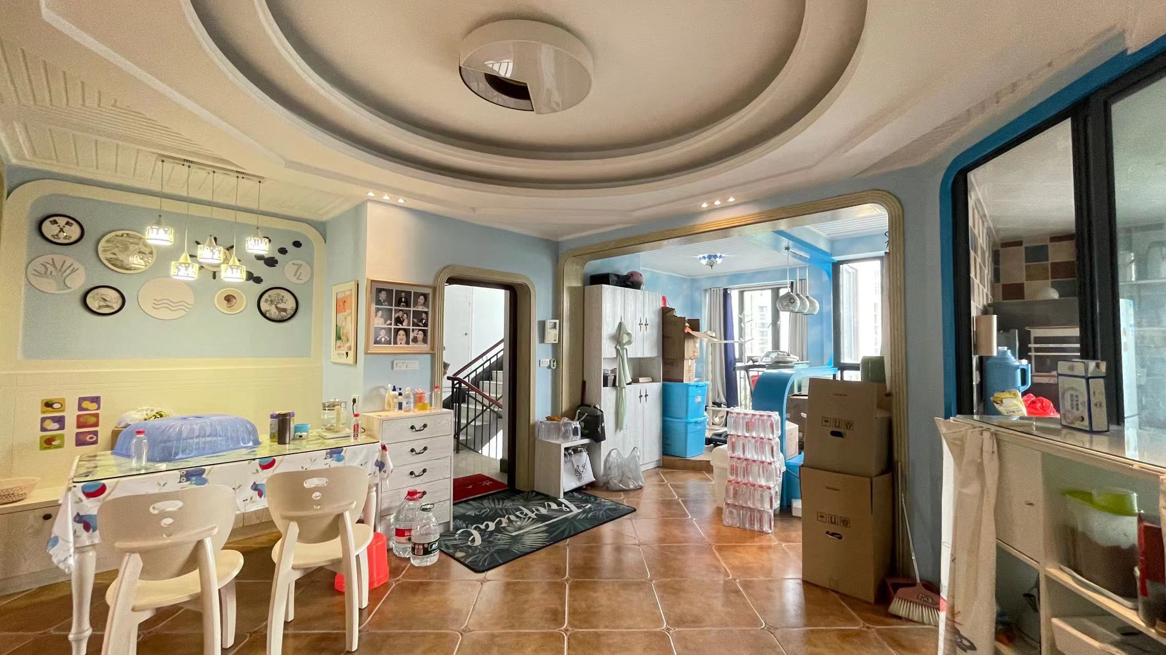 绿地华庭傲城.全屋品牌定制.三房两卫带衣帽间.证件满二.看房方便