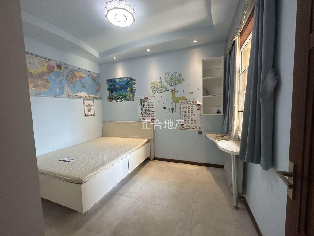 城南，元泰未来城A区，精装三房，电梯好楼层，全屋暖气片，证满二，下楼新三中