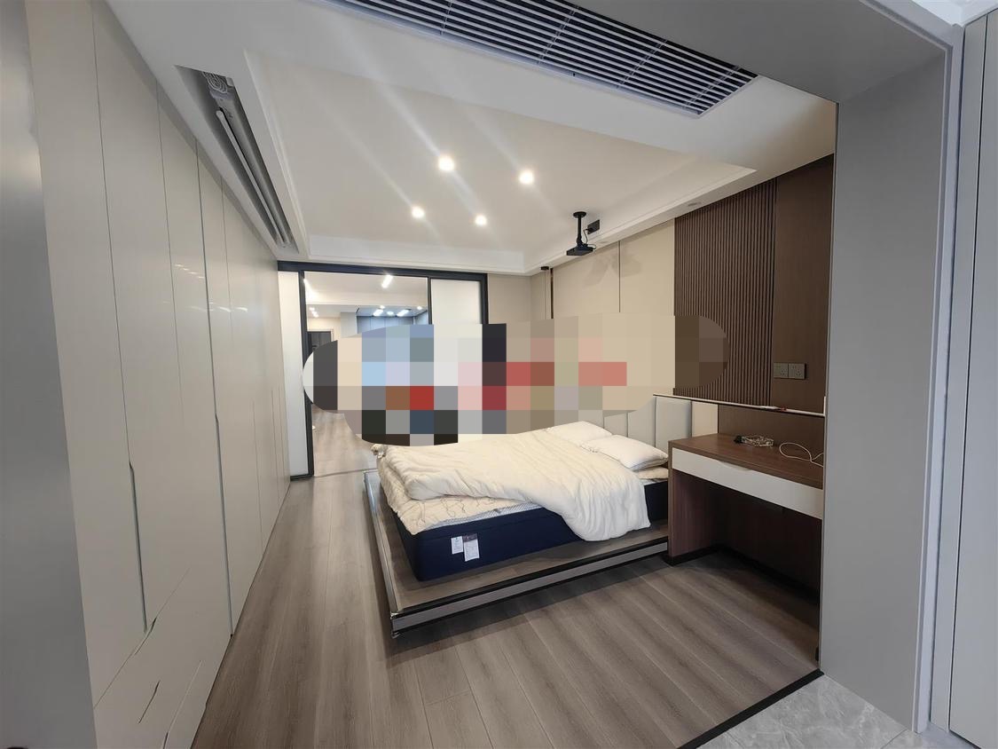 422，城南，新街，精装一室一厅，成色新，诚心出售，