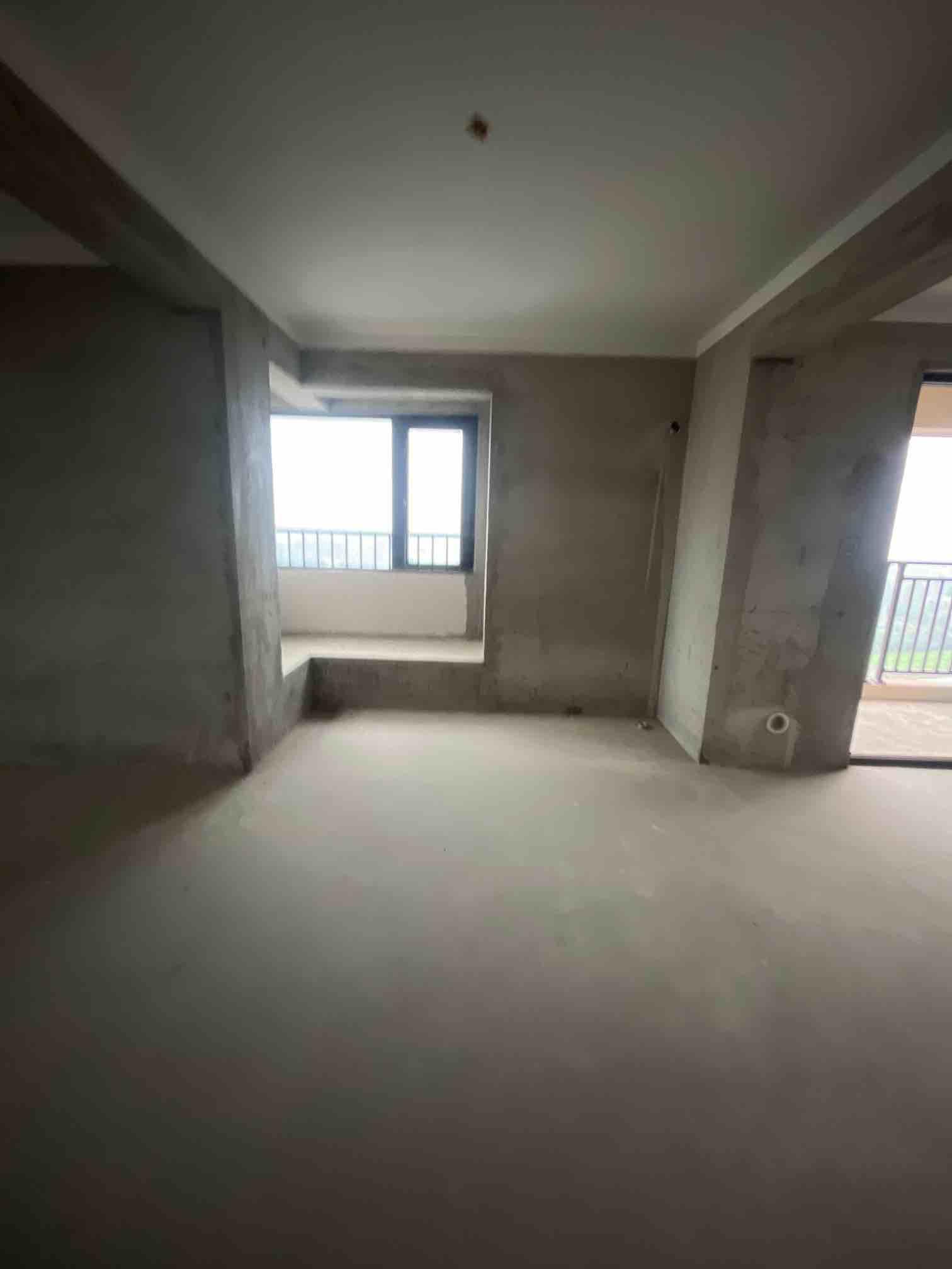 诚心出售，祥生观澜府，江滩公园旁，户型方正，视野超好