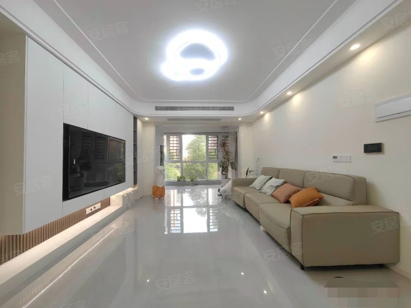 254，急售，沔阳公馆，全新精装三房，东边户，带车位，满二，一天未住