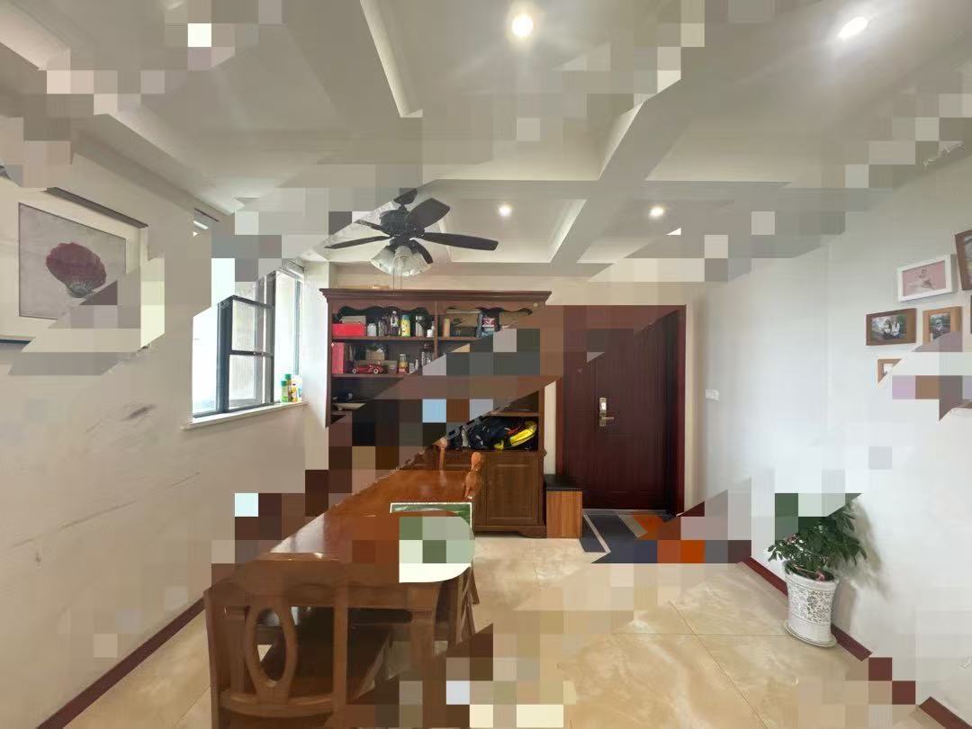 城南，御台公馆，精装三房两卫，全屋实木家具，捡漏，诚心出售