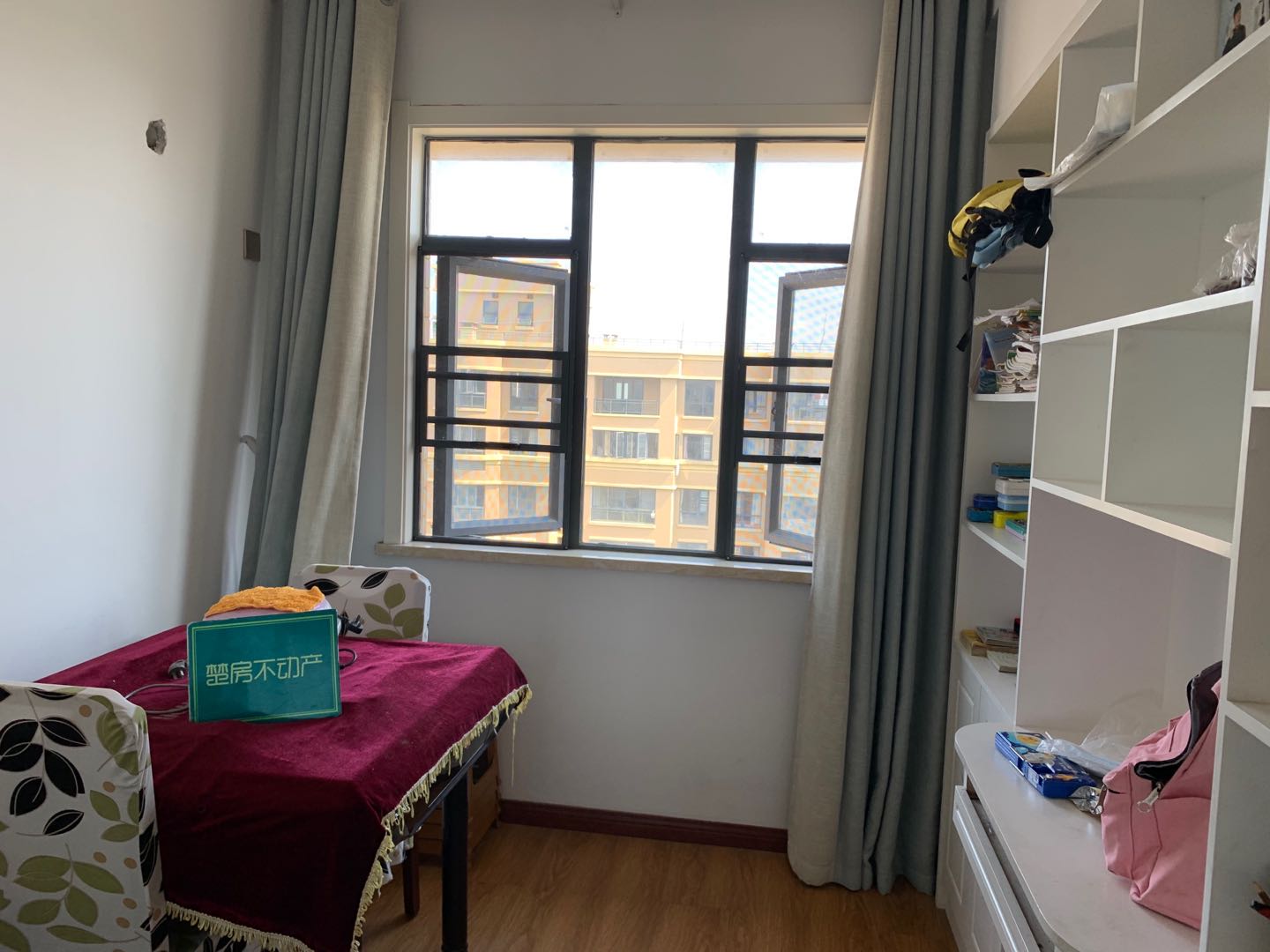 公园世家城东大盘环境好旁边四中读书方便公园环绕装修直接住