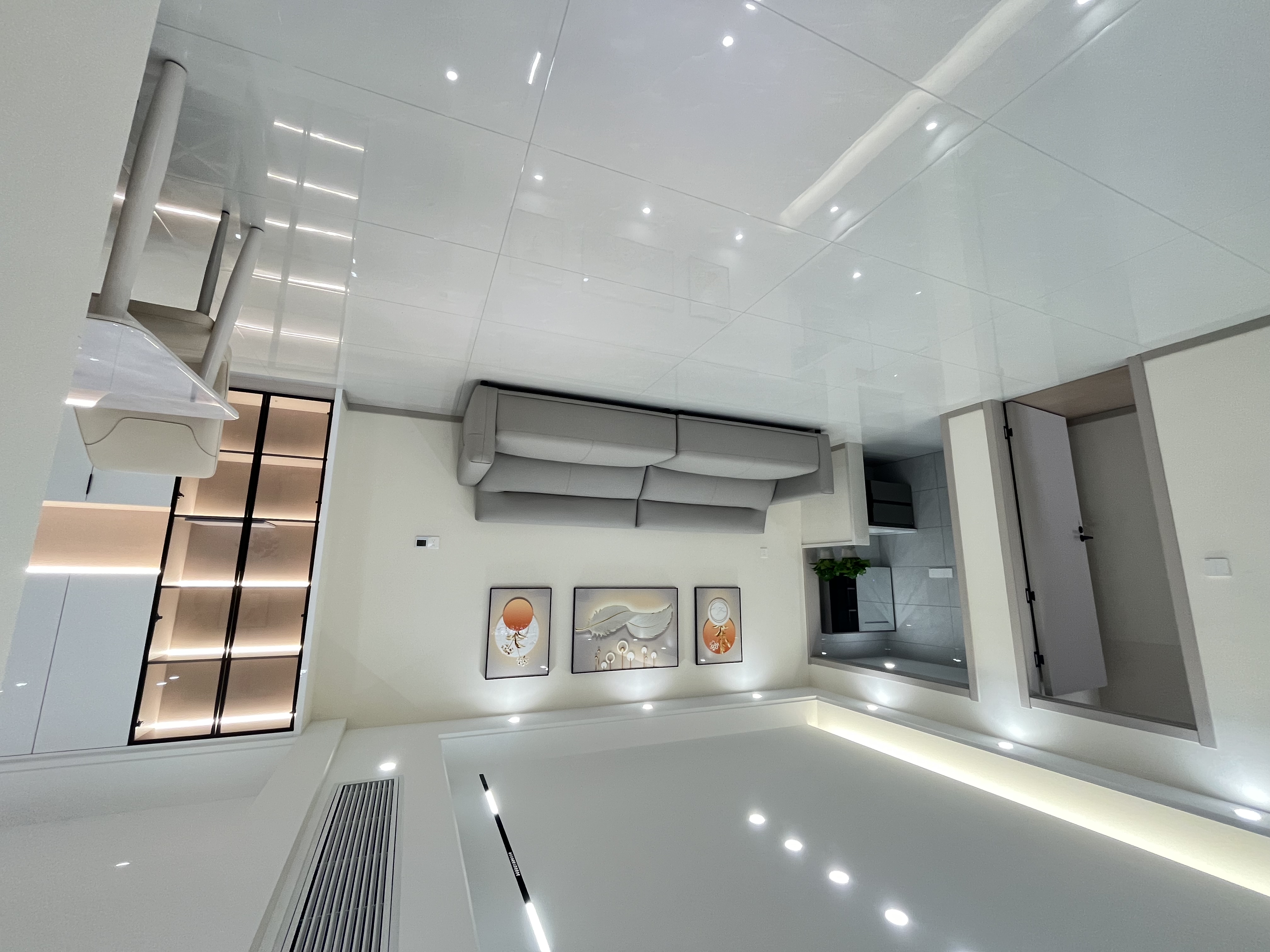 仙桃‮城商‬旁，全新装修3房​，三中，实验‮学小‬队口​，电梯11楼，手付1W带走