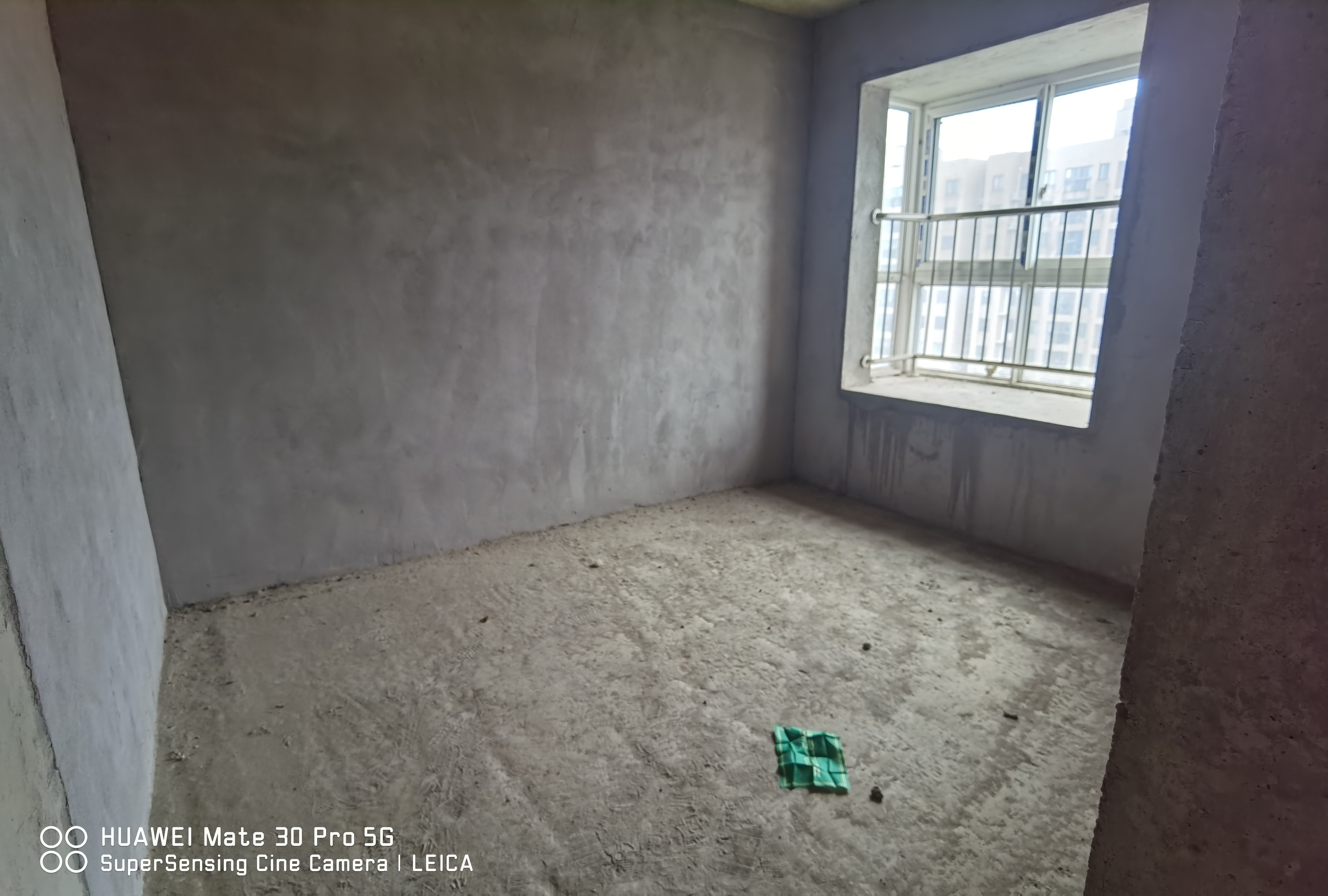 翰林公馆毛坯小三房中高楼层采光视野好出行方便