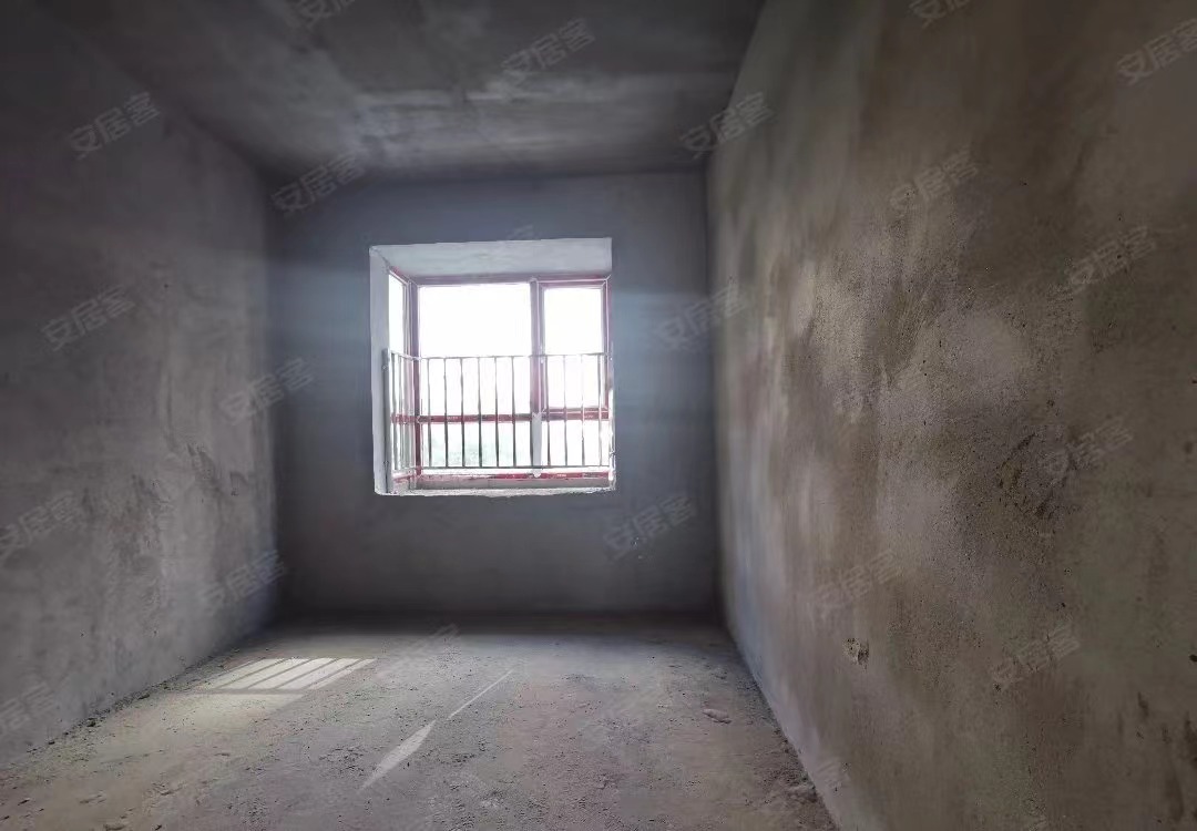 71，降价了，房东亏本急售，沔阳公馆小高层边户，单价4900，证满二，手慢无