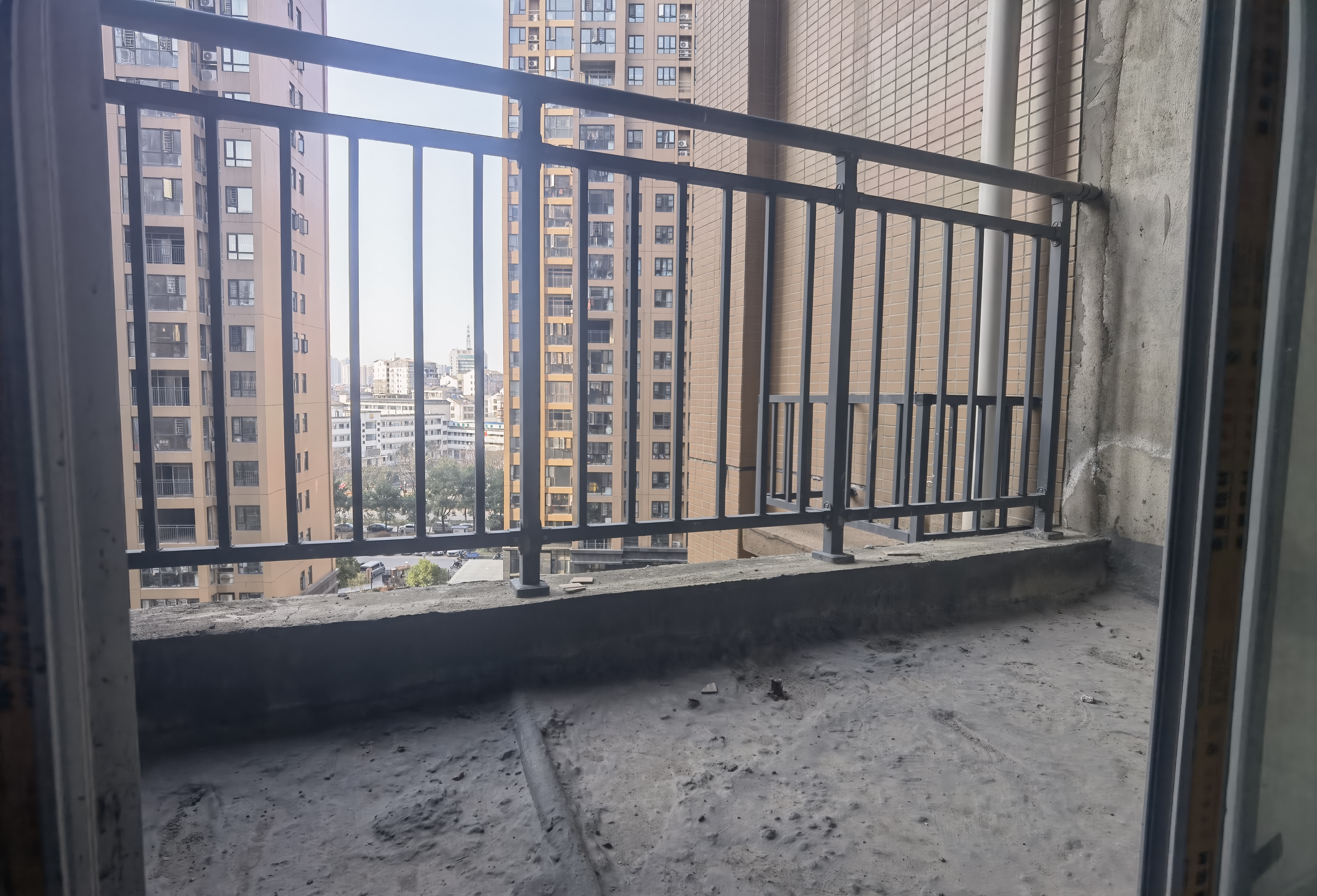 沔阳公馆毛坯三房边户好楼层钥匙看房城南好地段