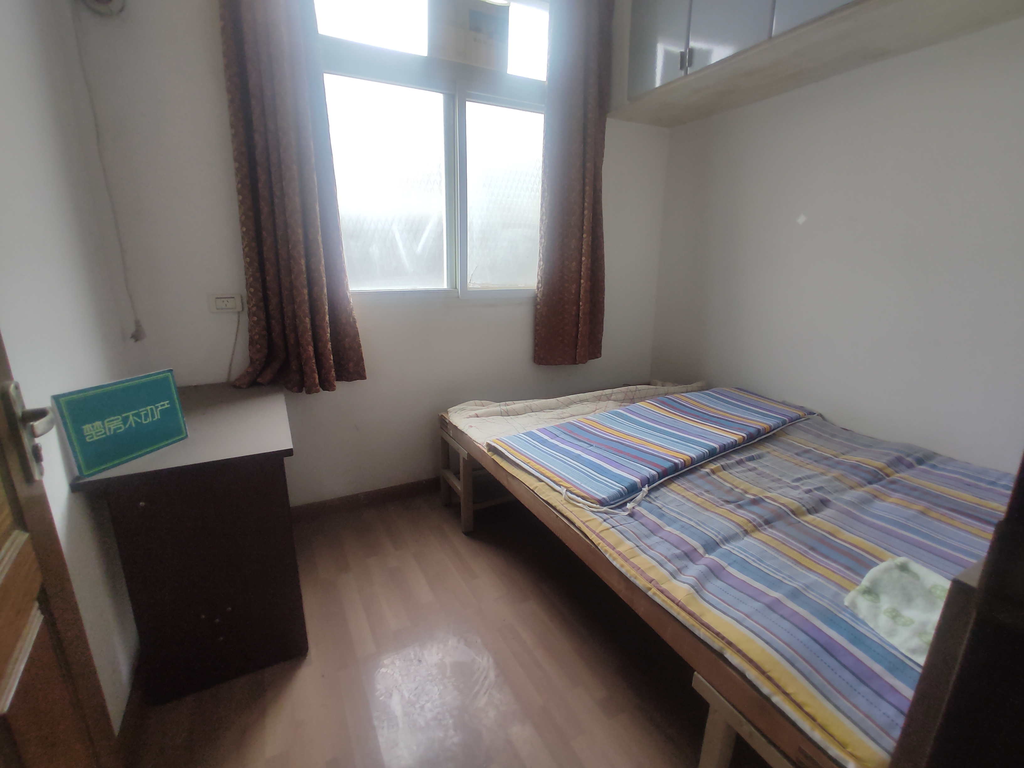 荆洪花园老证南北通透诚心出售