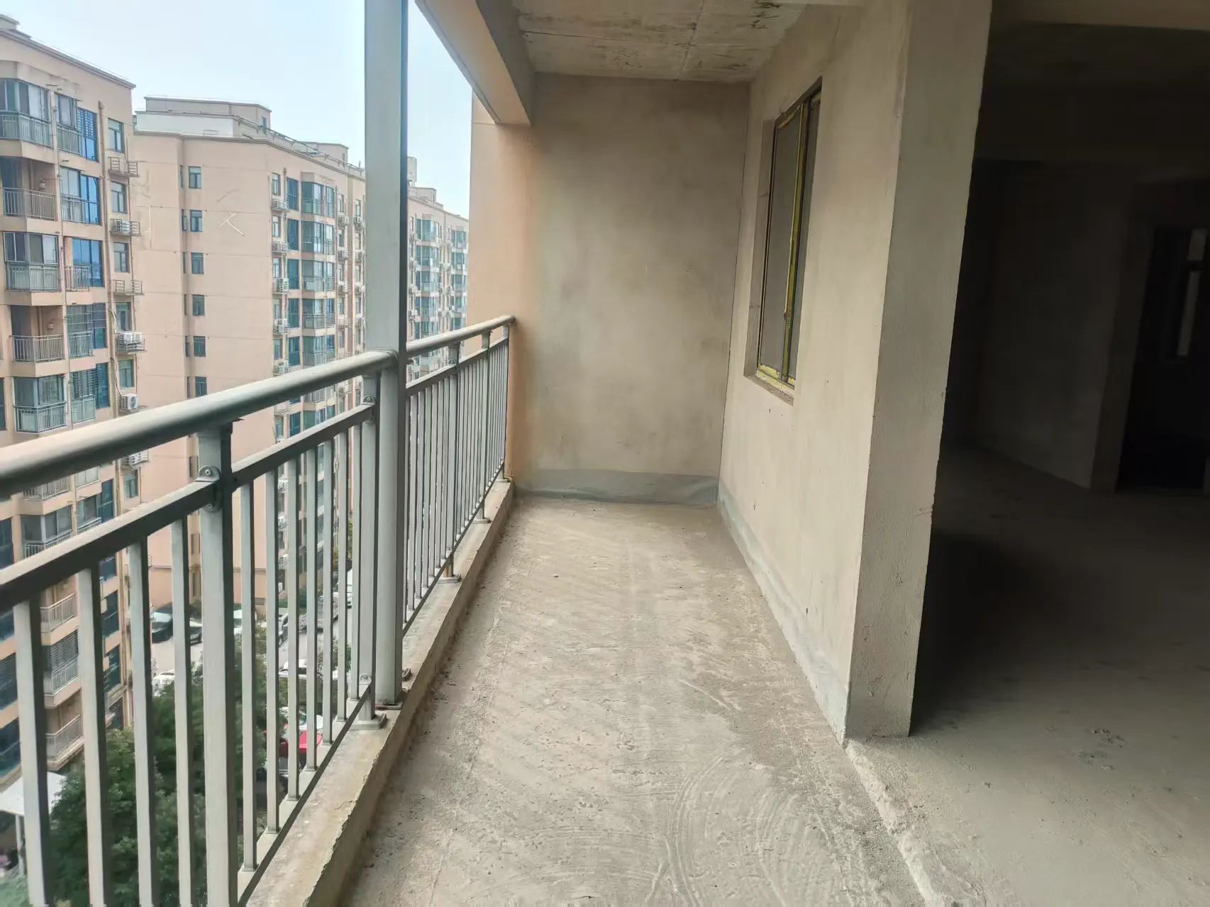 捡漏，商城附近，单价2600，毛坯四房，电梯小高层，好楼层