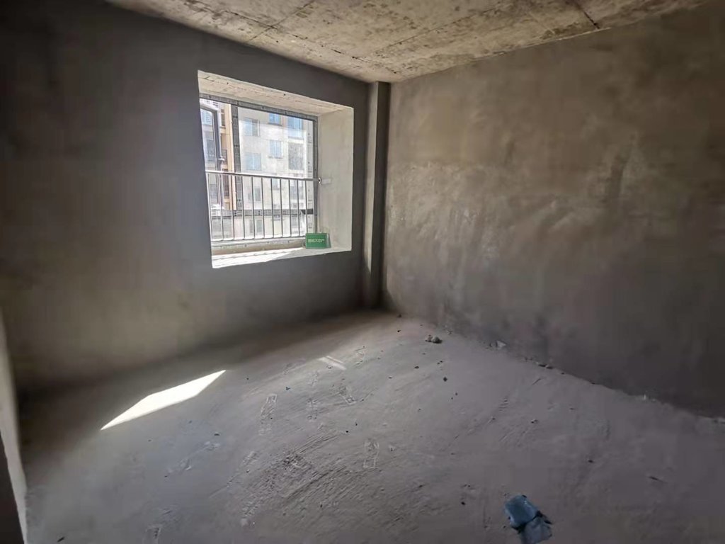 锦绣江山旁善德华府南北双阳台有不动产证看房方便价格可谈