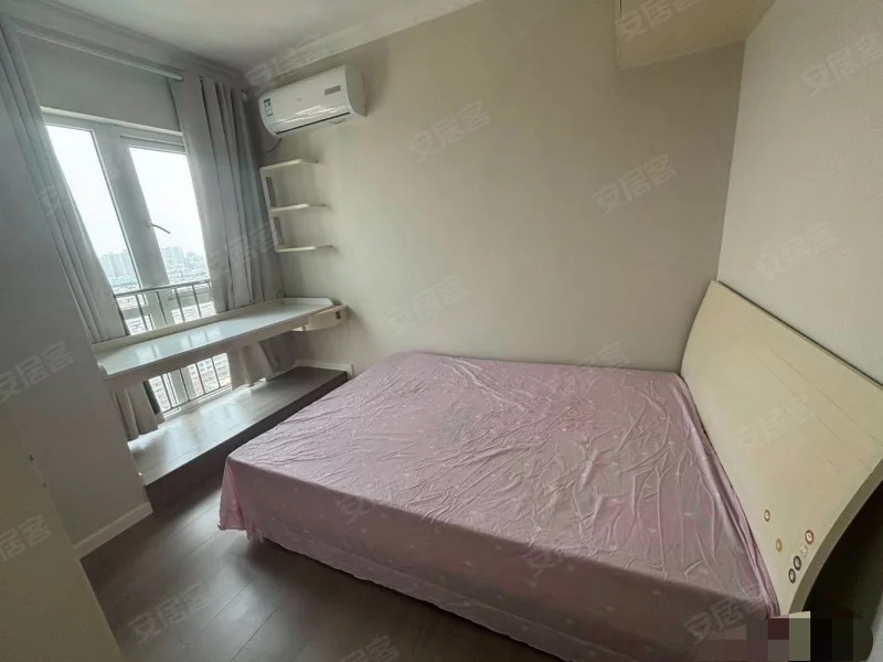 城南，福星城，精装三房两卫，装修奶油风，​单价4900千，中高层，证满二