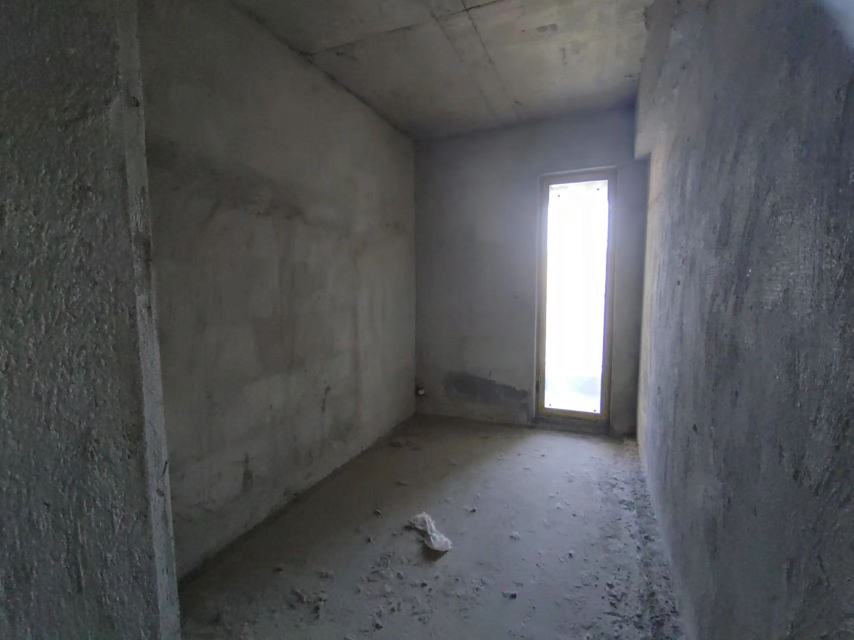 捡漏，城南，元泰未来城C区，单价3700毛坯，好楼层，诚心出售