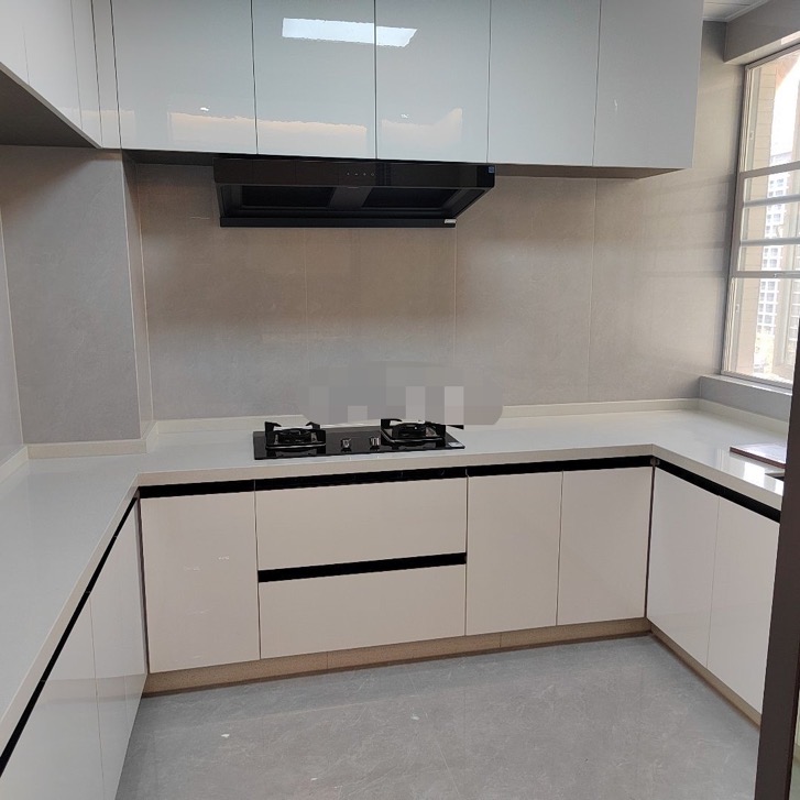 降价了，城南‮小新‬区，新城‬名都，​一梯‬一户，电‮小梯‬高层全‮装新‬修‮天一‬未住。还送‬车位​全‮中屋‬央‬空调