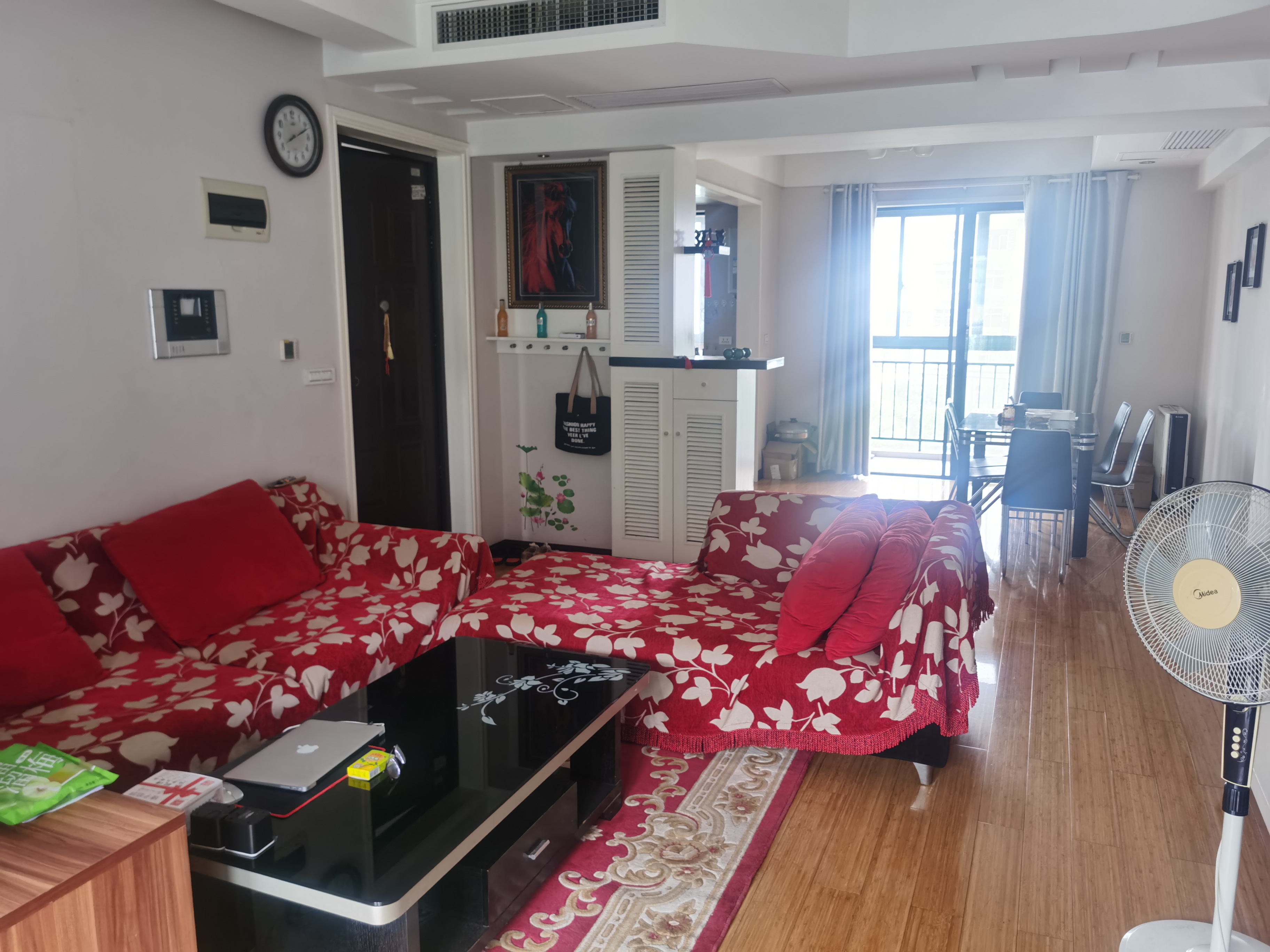 德政金园精装2室2厅1卫全屋实木地板