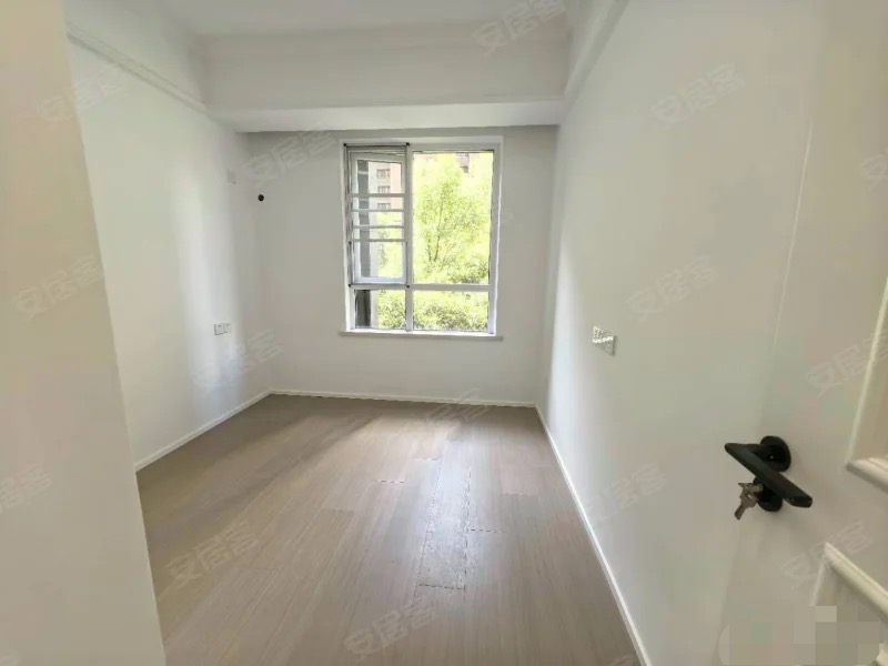 捡漏，城南，沔阳公馆，精装三房两卫，老证，成色新