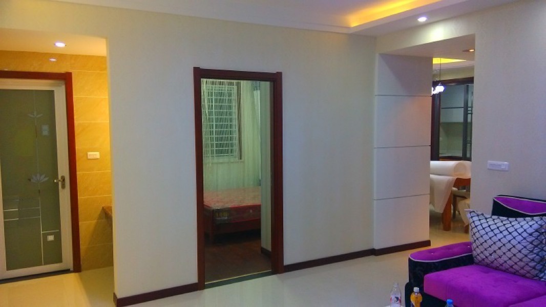 翰林公馆3室2厅2卫130平精装修家具家电齐全优价出租！