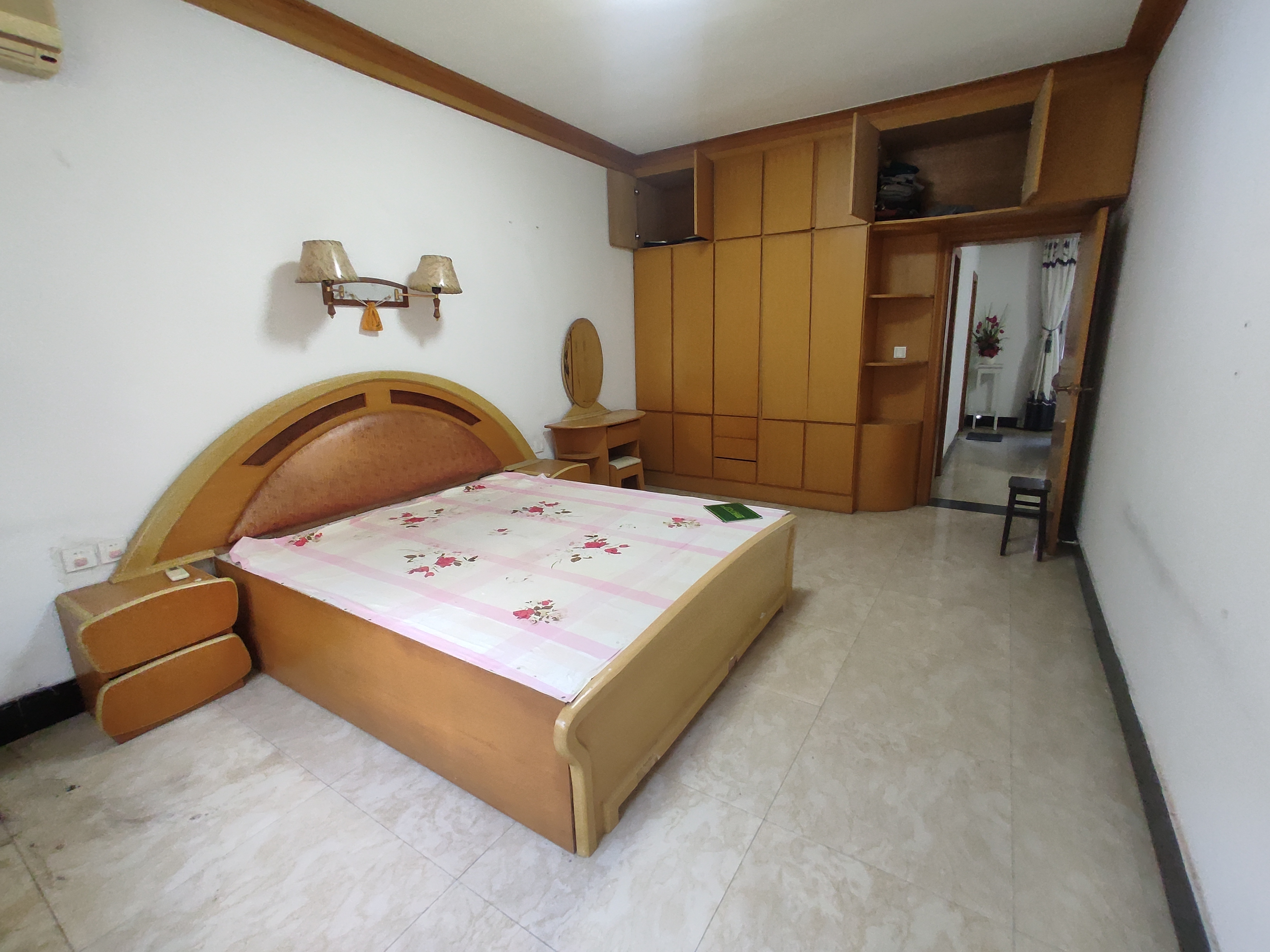 桃林园小区沔中北门大户型4房步梯好楼层看房约起来