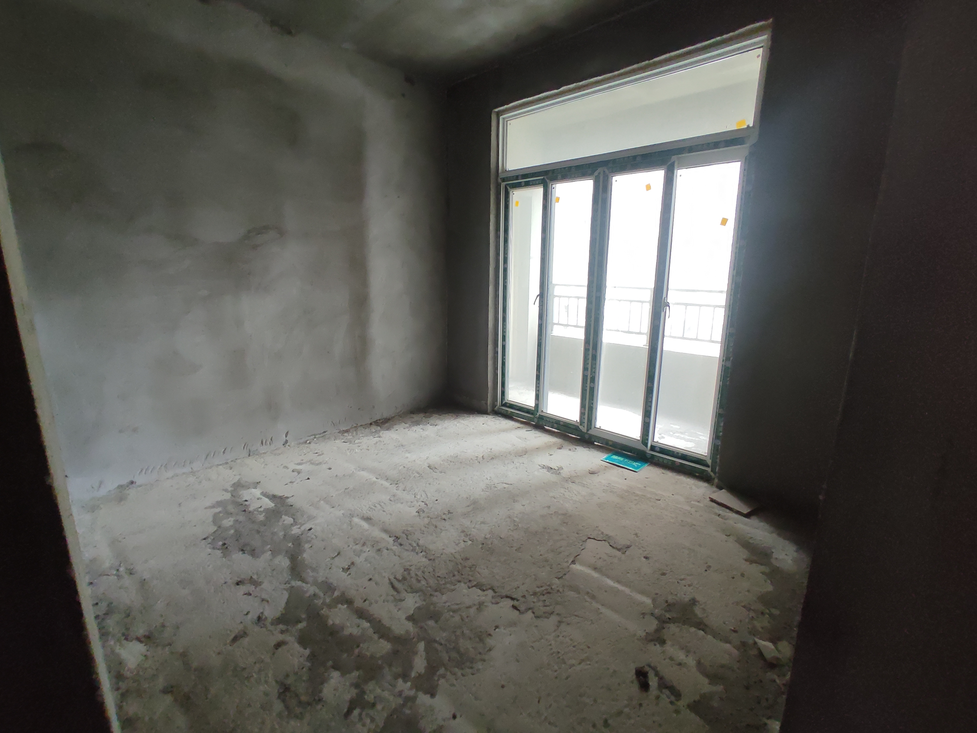 元泰未来城新三中旁两梯两户环境优美诚意出售