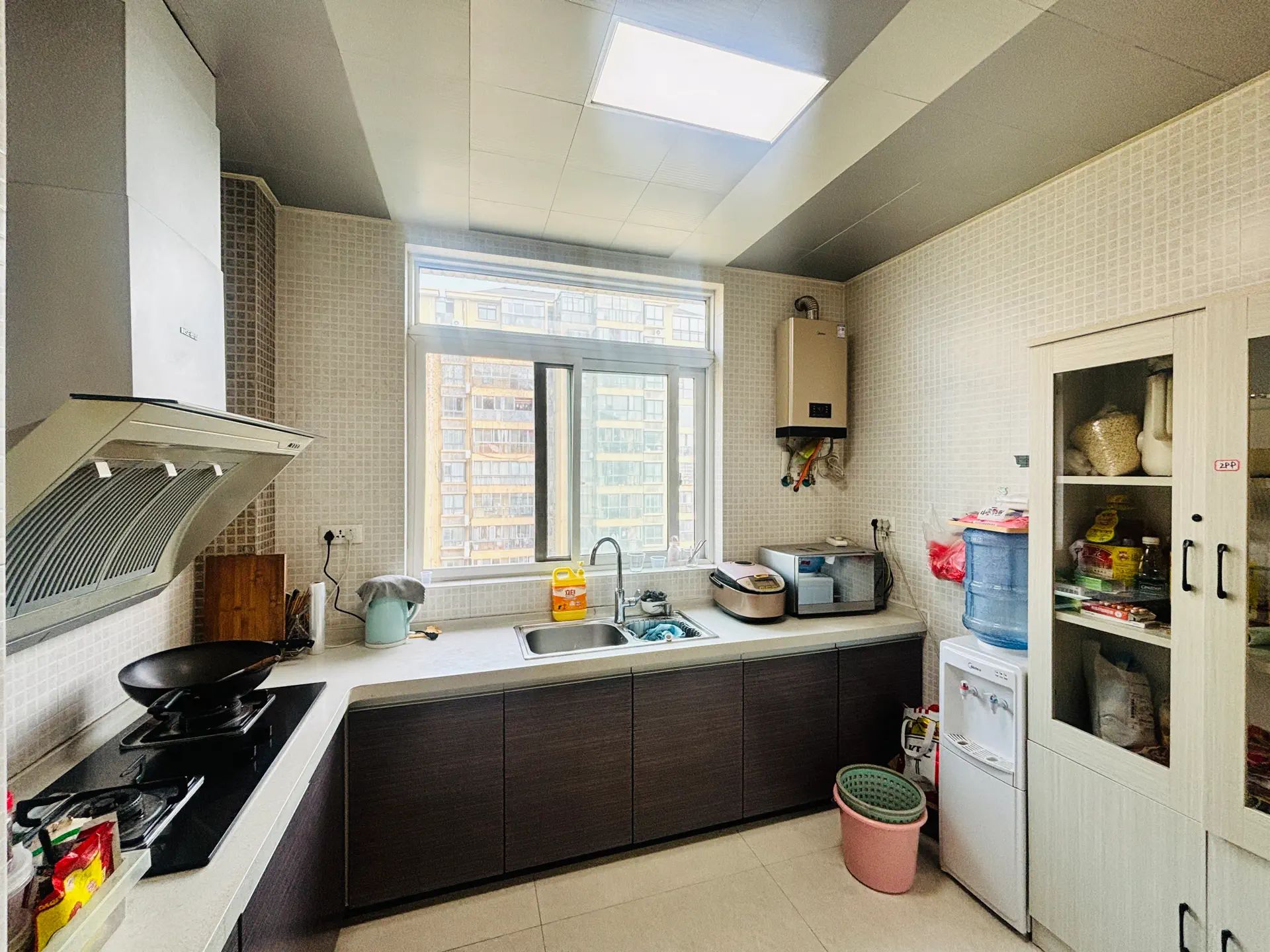 城西，三丰鼎城，电梯大平层，单价三字头，好楼层，证满二