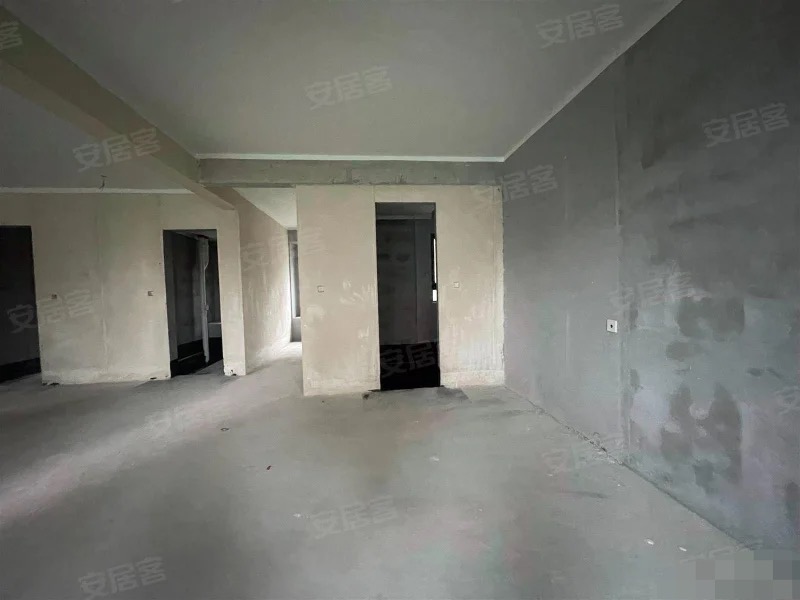 361，急售，吾悦，小高层，一梯一户，单价不到5000，采光好，大阳台