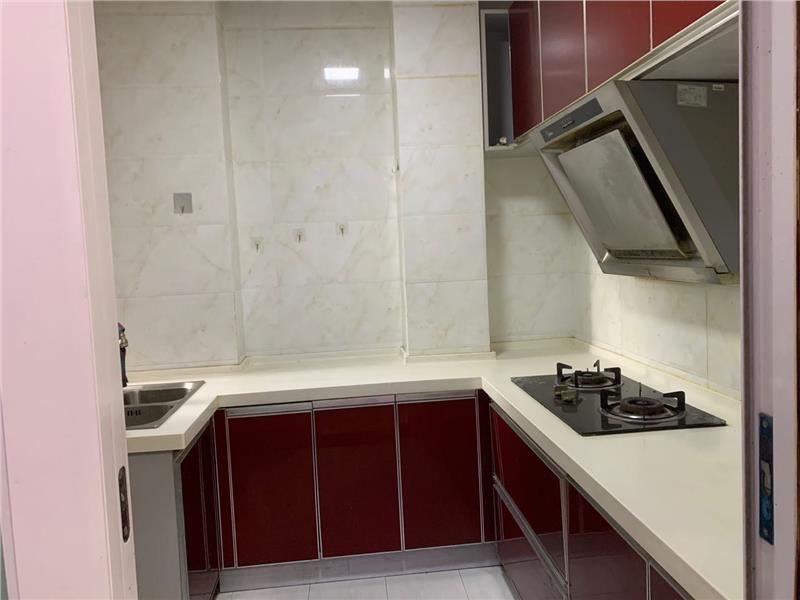 绿地锦城，楼层好装修只卖毛坯价，证满两年，拎包入住，是您置家 选！