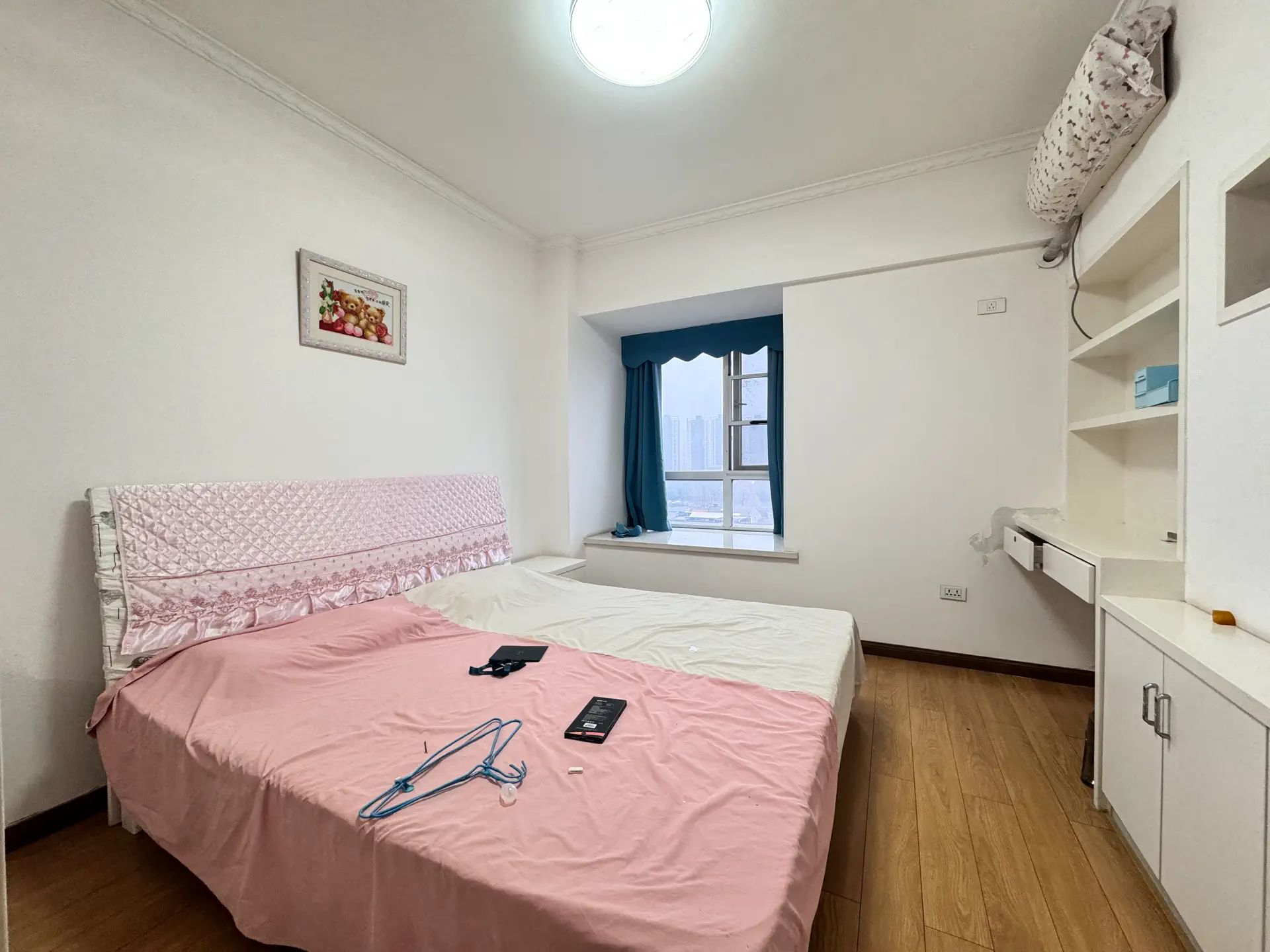 捡漏，四中附近，精装三房两卫，边户，好楼层，单价三千多，证满二