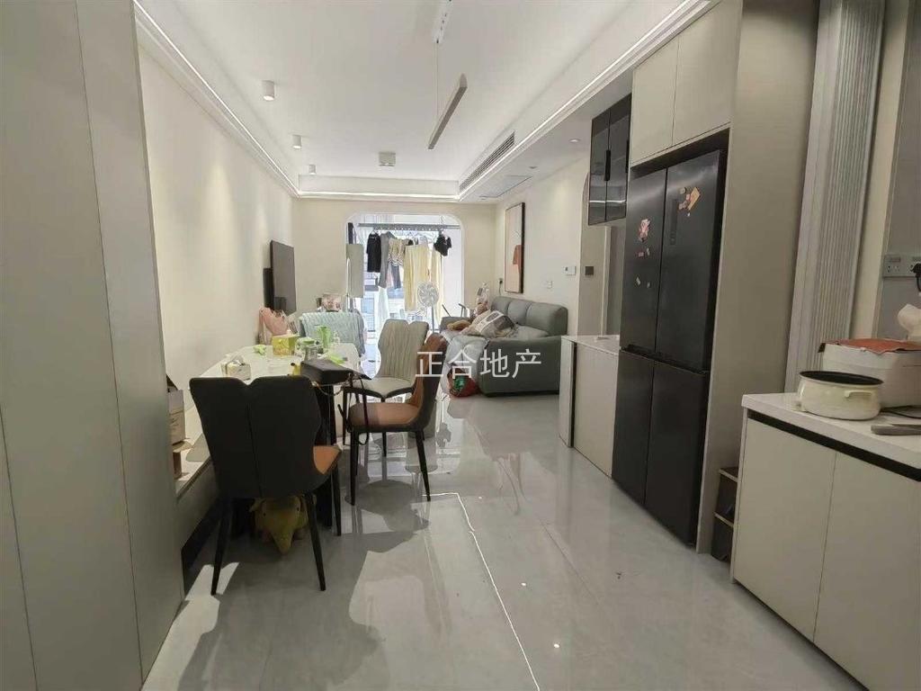 亏本急售，森林国际北苑，精装三房，中间好楼层，证满二，户型方正