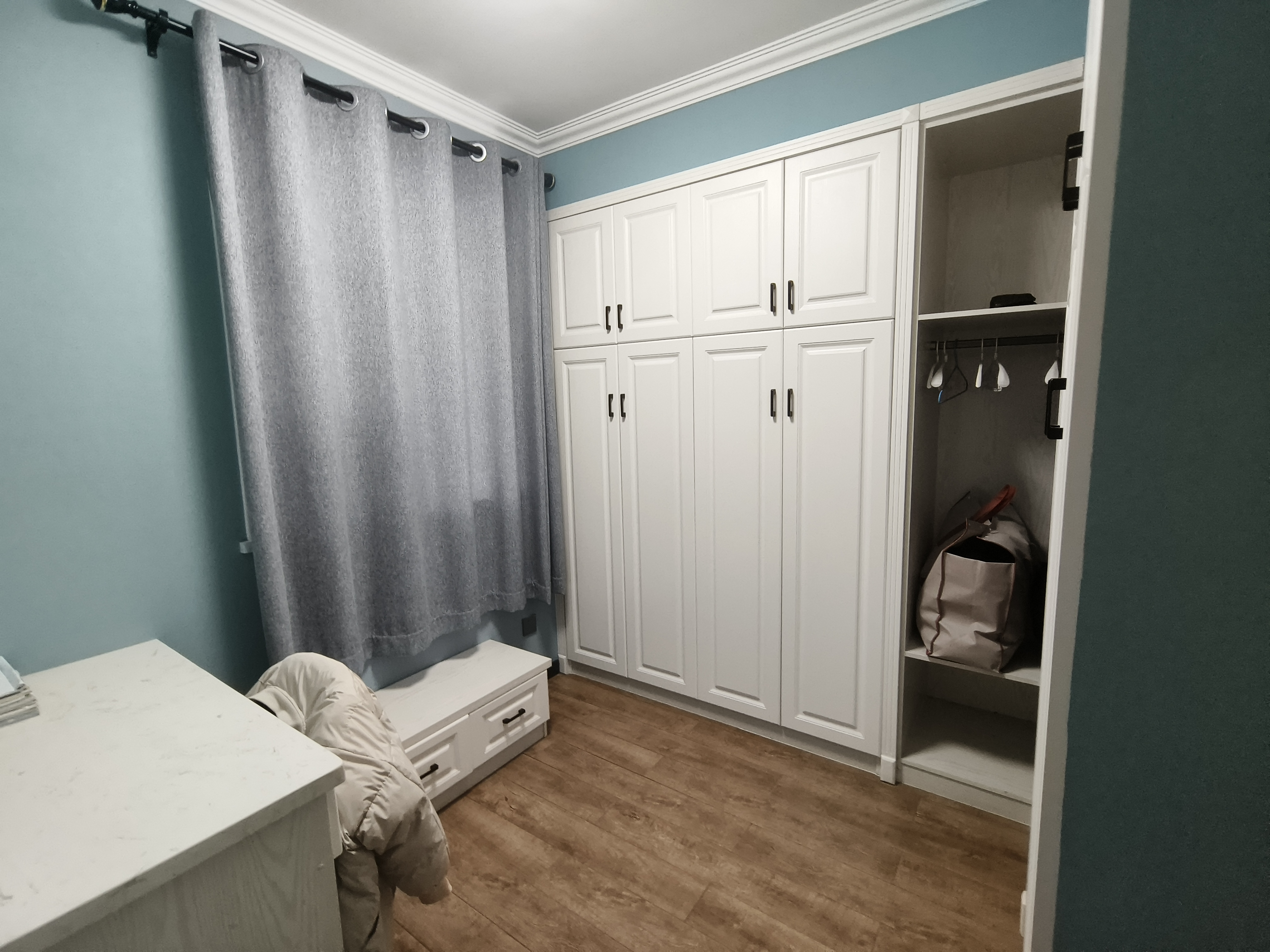 满庭春.精装三房.房子成色新.看房方便