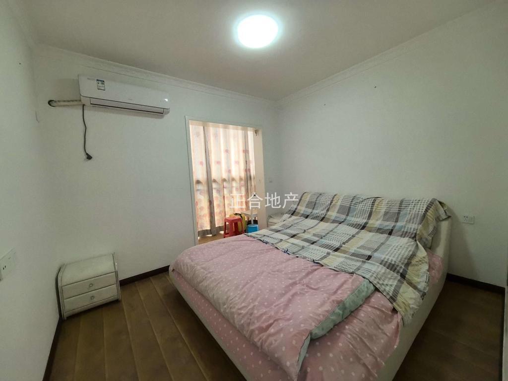 捡漏，城南，福星城，精装两房中间好楼层，证满二，诚心出售