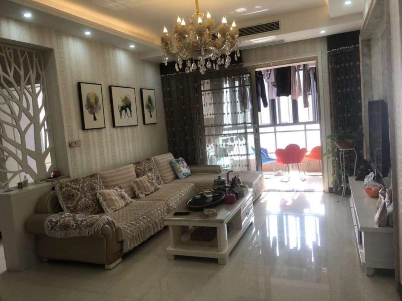 御台公馆98平精装修，看房提前预约